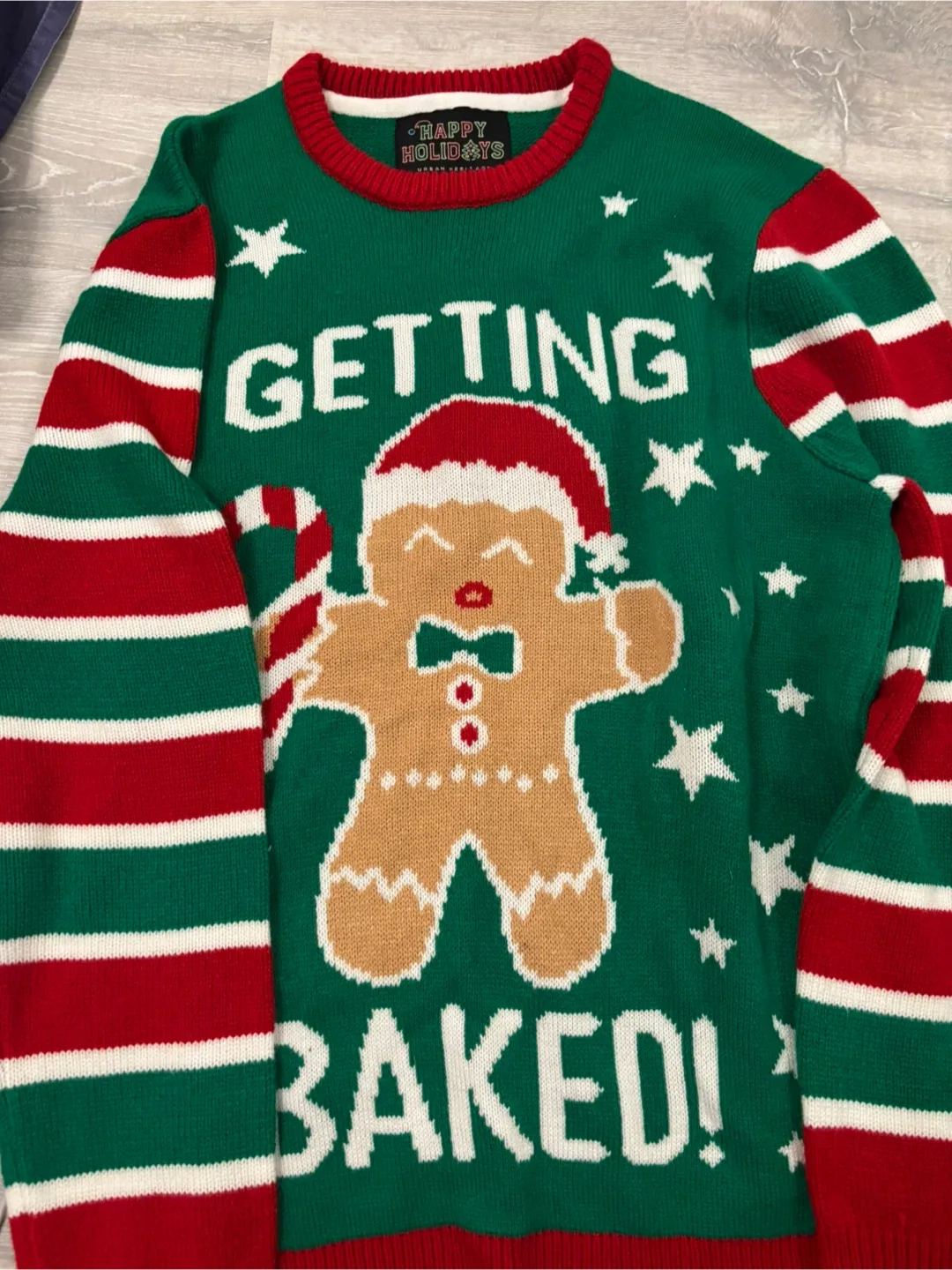 Sweaters and 1 t shirt -Santa, Gingerbread - Size L