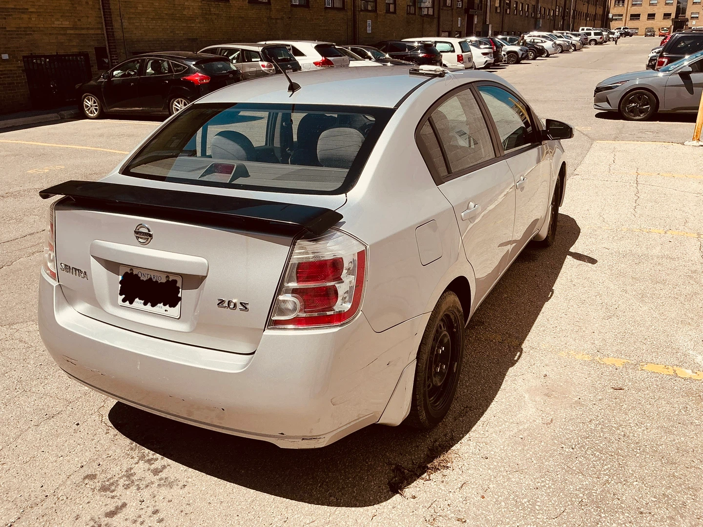 Nissan Sentra 2.0S Interior - photo 5