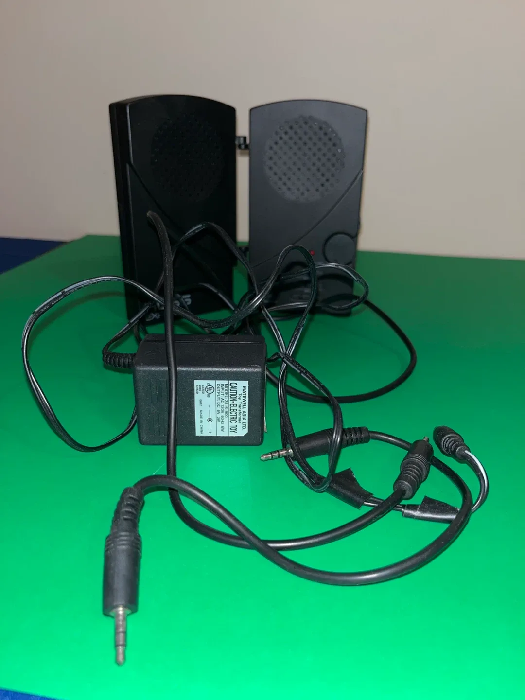 Koss R-50 Personal Portable Speakers image indicator(4)