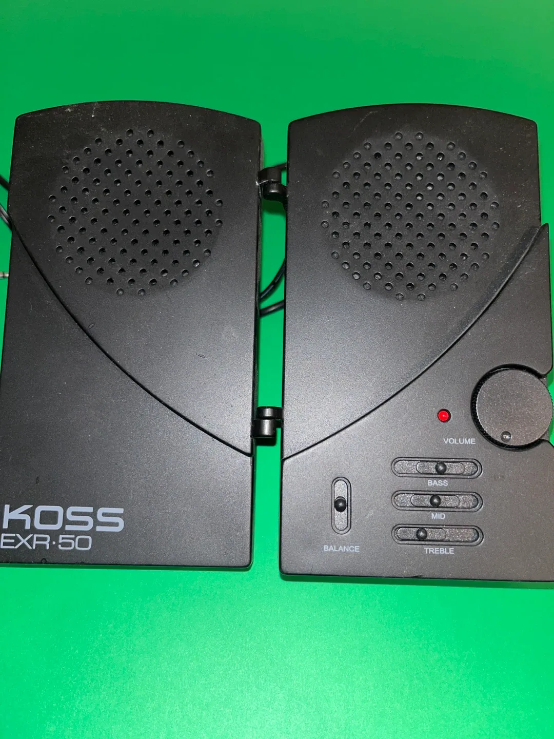 Koss R-50 Personal Portable Speakers image indicator(3)