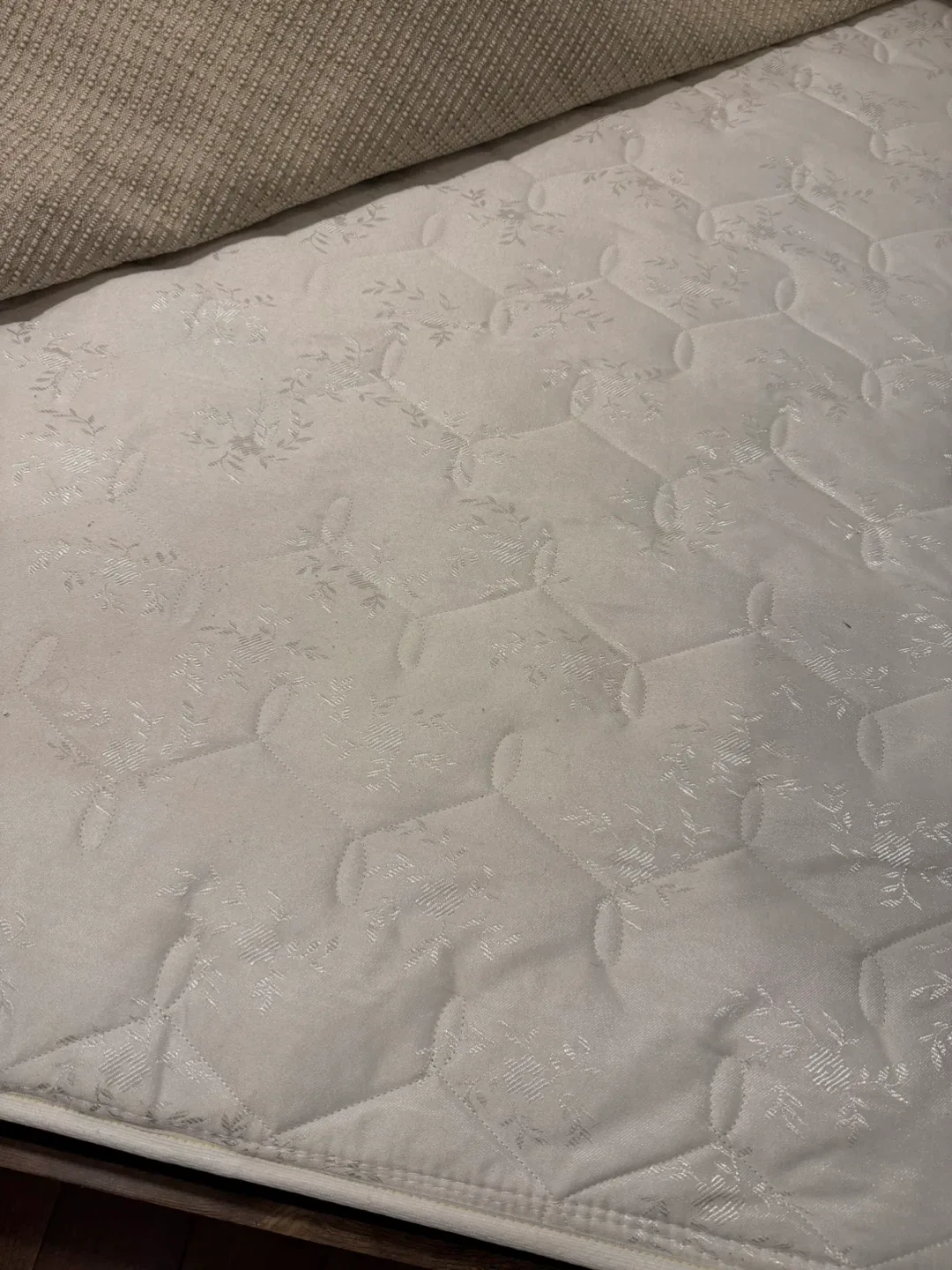 Full Size Bed Frame with Wooden Headboard image indicator(6)