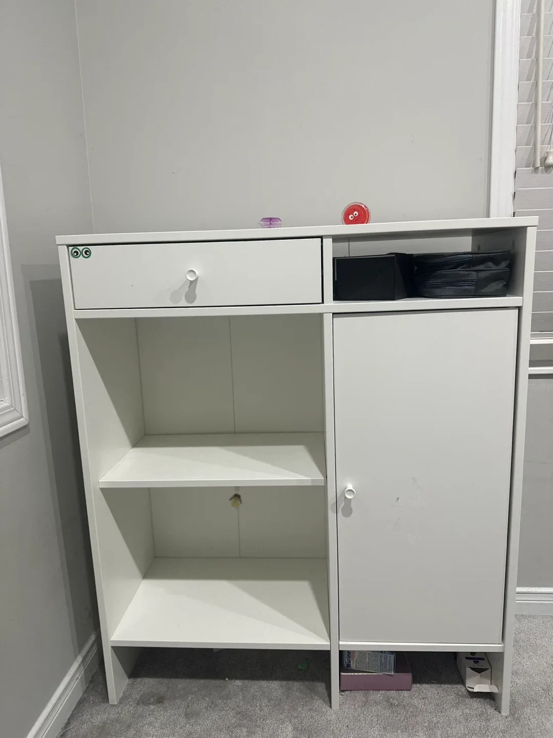 IKEA Hemnes White Hallway Cabinet image indicator(4)