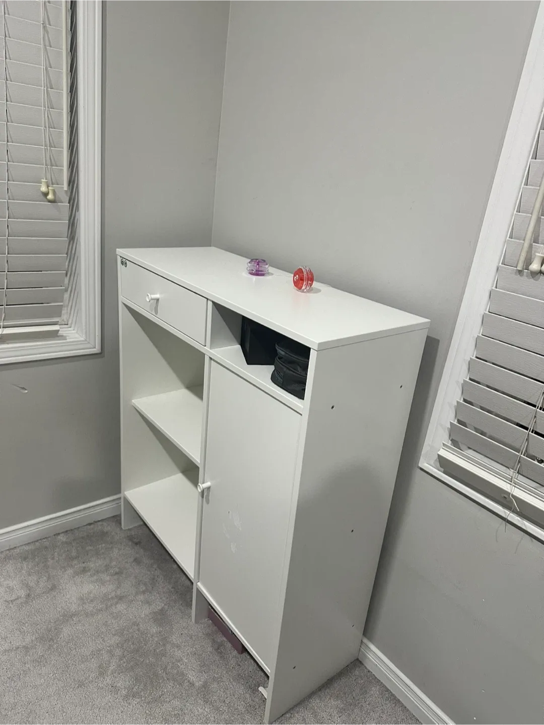 IKEA Hemnes White Hallway Cabinet image indicator(2)