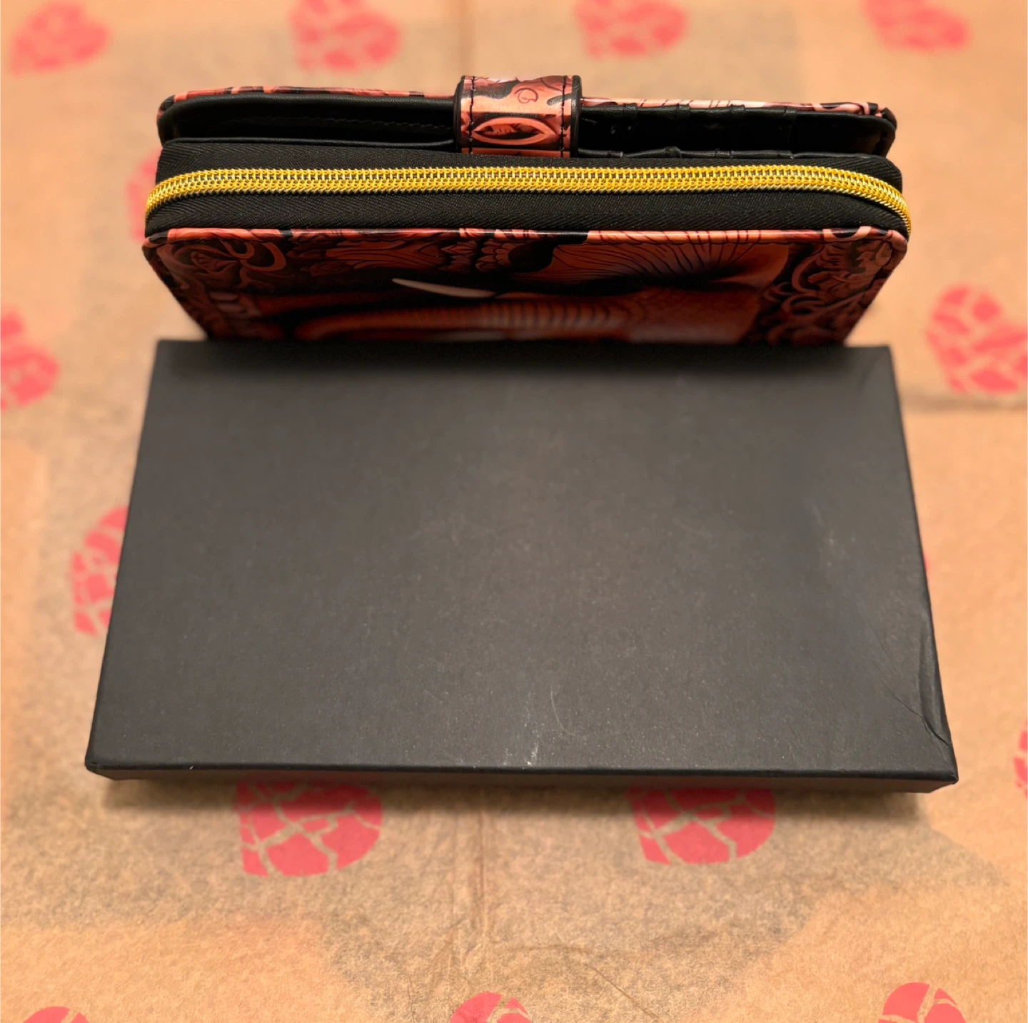 Elephant Design Wallet with Box - photo 3