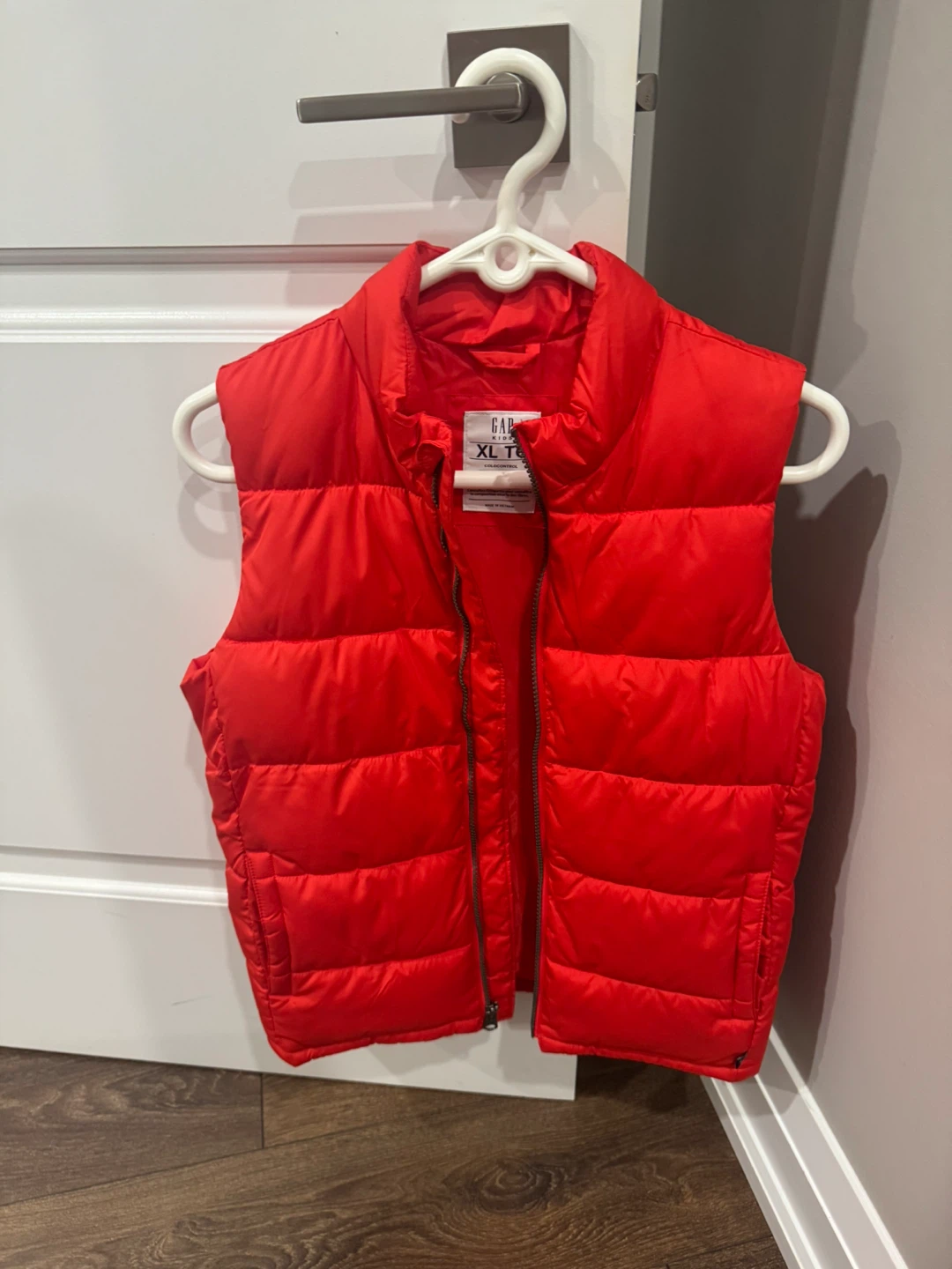 GAP Kids Red Puffer Vest - XL (12)