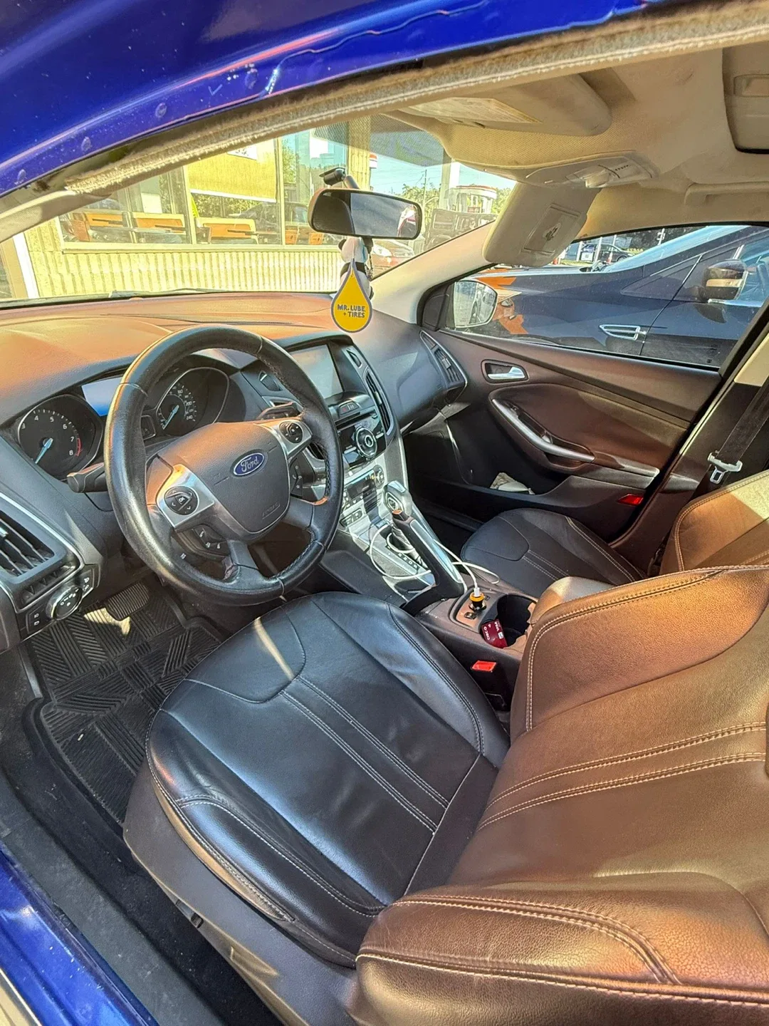 Ford Focus Titanium 2013 - Blue image indicator(5)