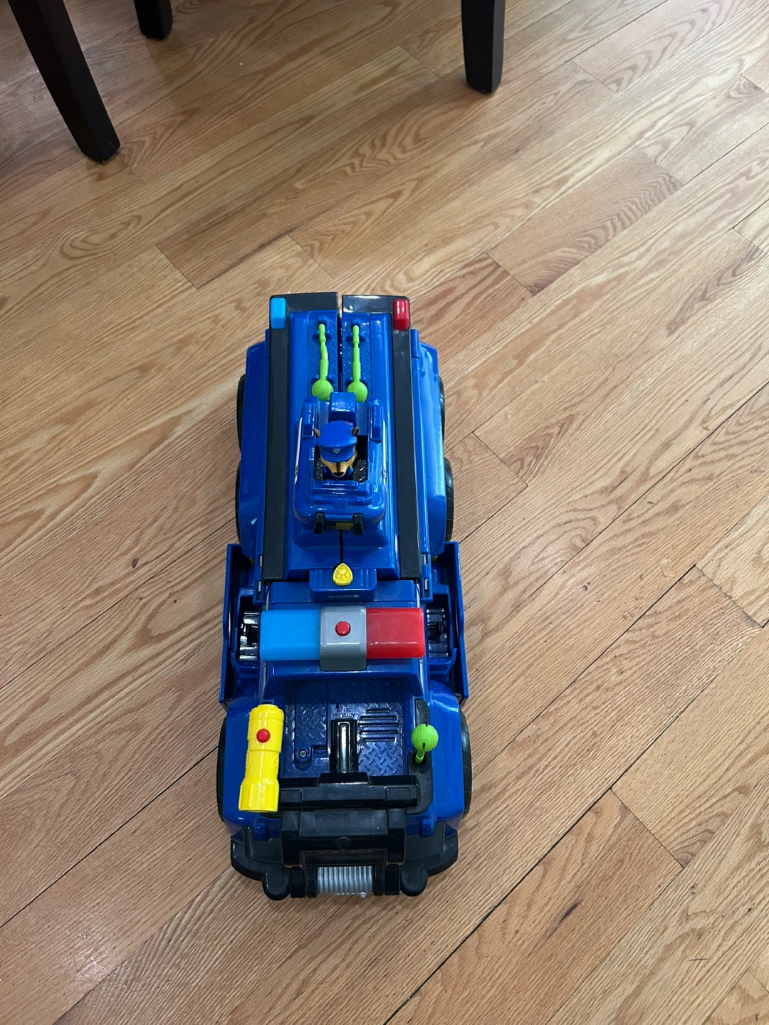 Paw Patrol Ultimate Police Cruiser