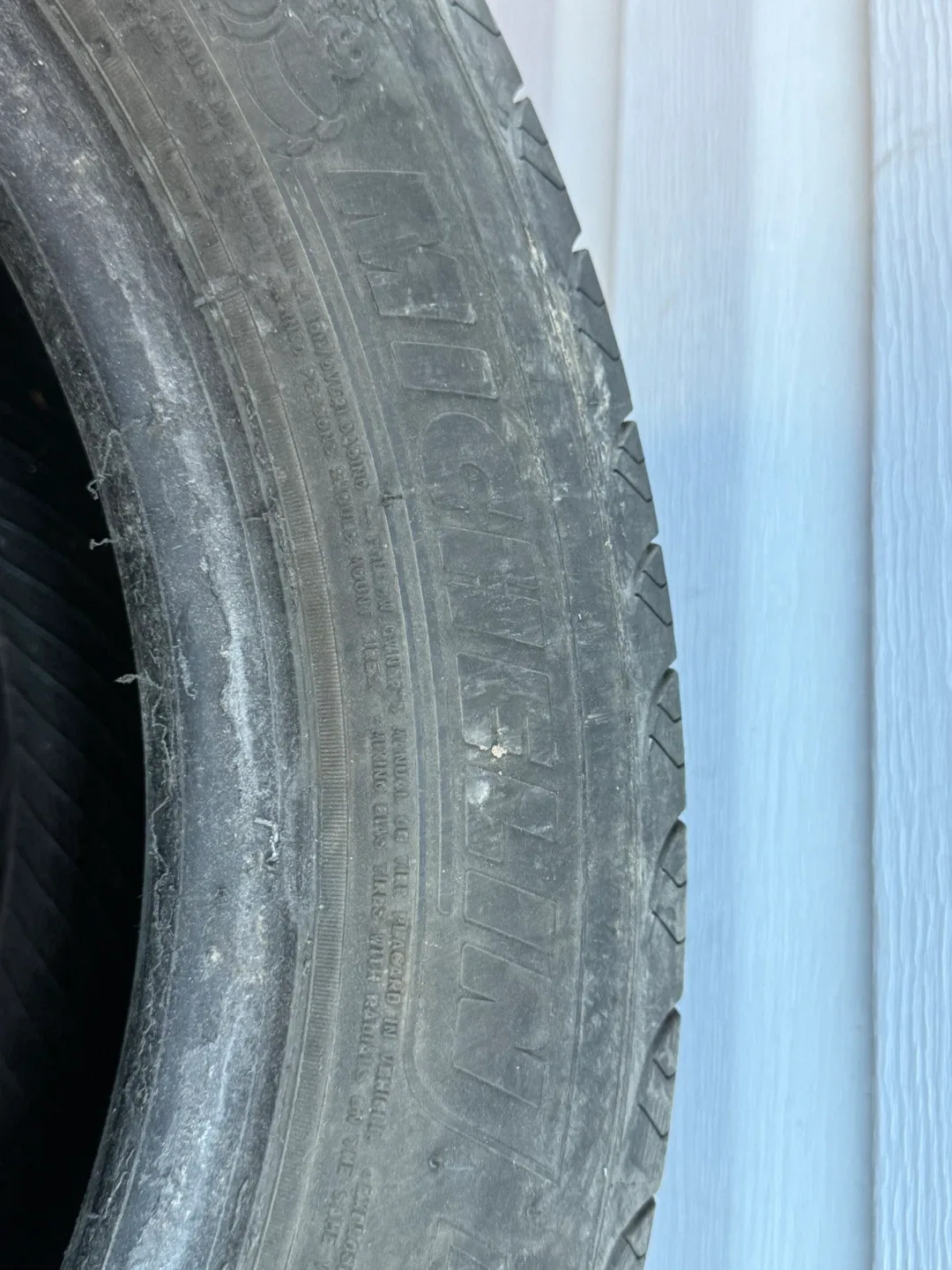 Michelin 205/55R16 Tires image indicator(3)