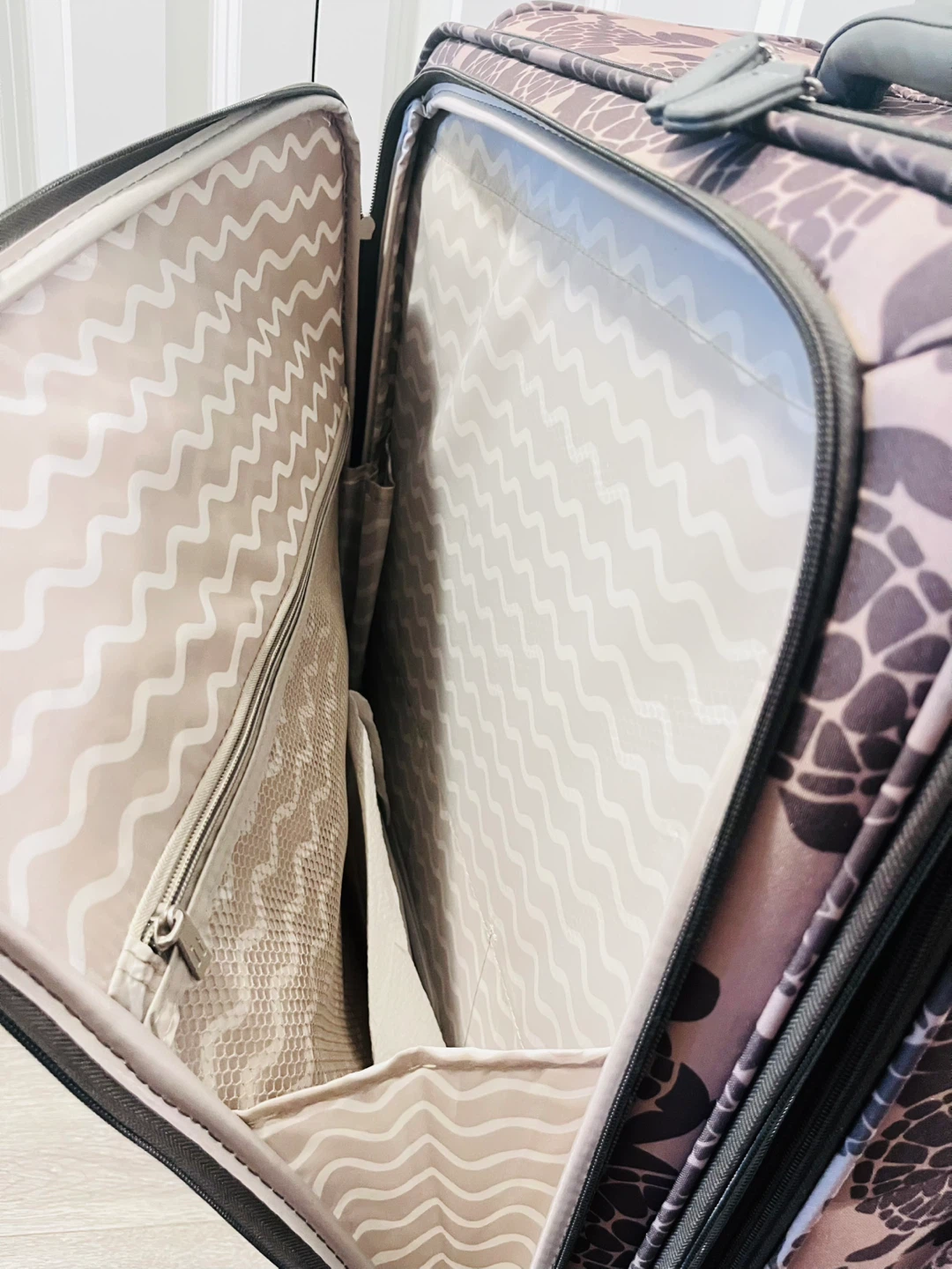 it Luggage Suitcase - Turtle Pattern - photo 3