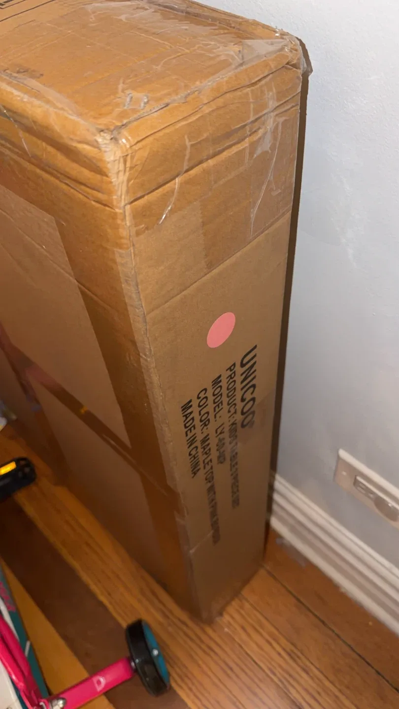 UNICCO Kids Table and Chairs Set - New in Box image indicator(2)