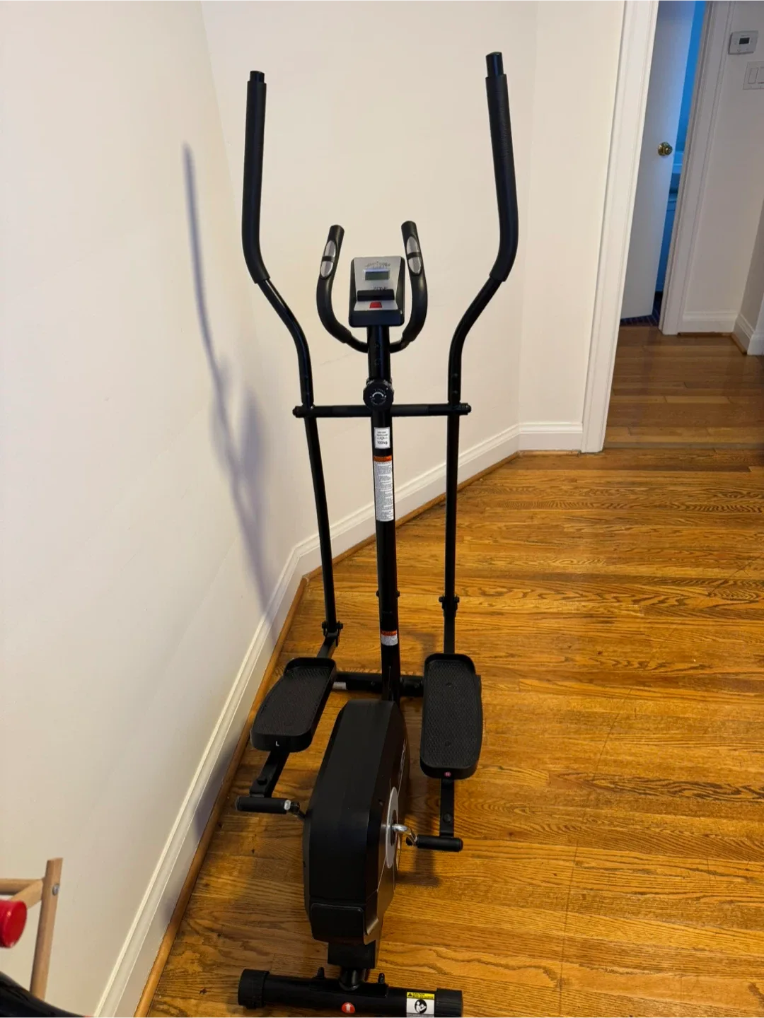 Gozone Elliptical Machine - Great Condition! image indicator(3)
