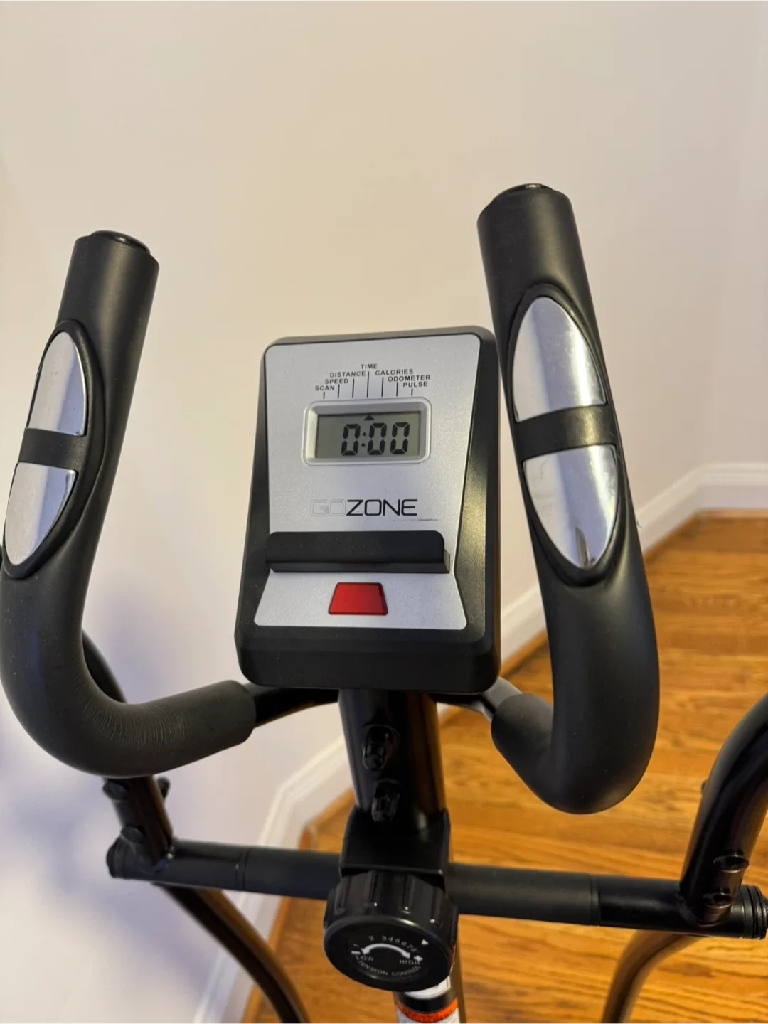 Gozone Elliptical Machine - Great Condition! image indicator(8)