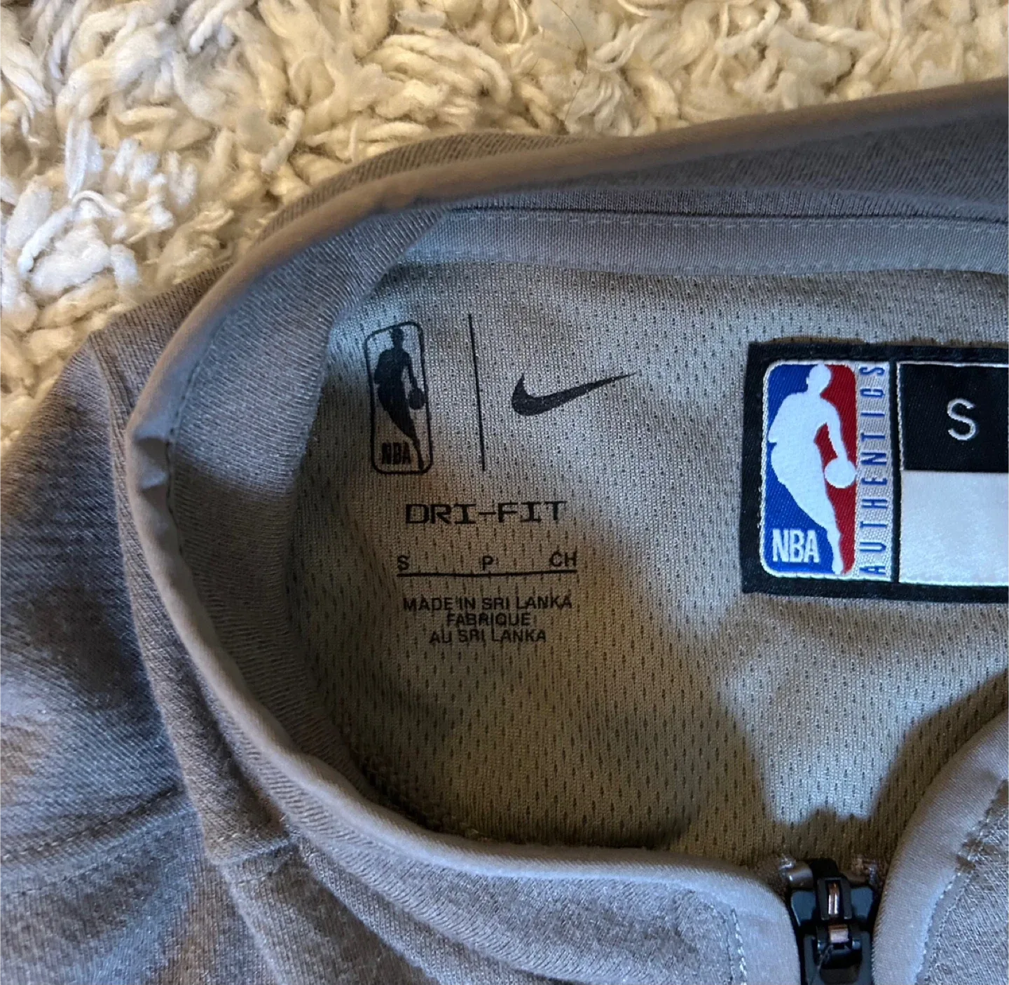 Men's Nike Toronto Raptors Authentic Performance 1/4-Zip image indicator(3)