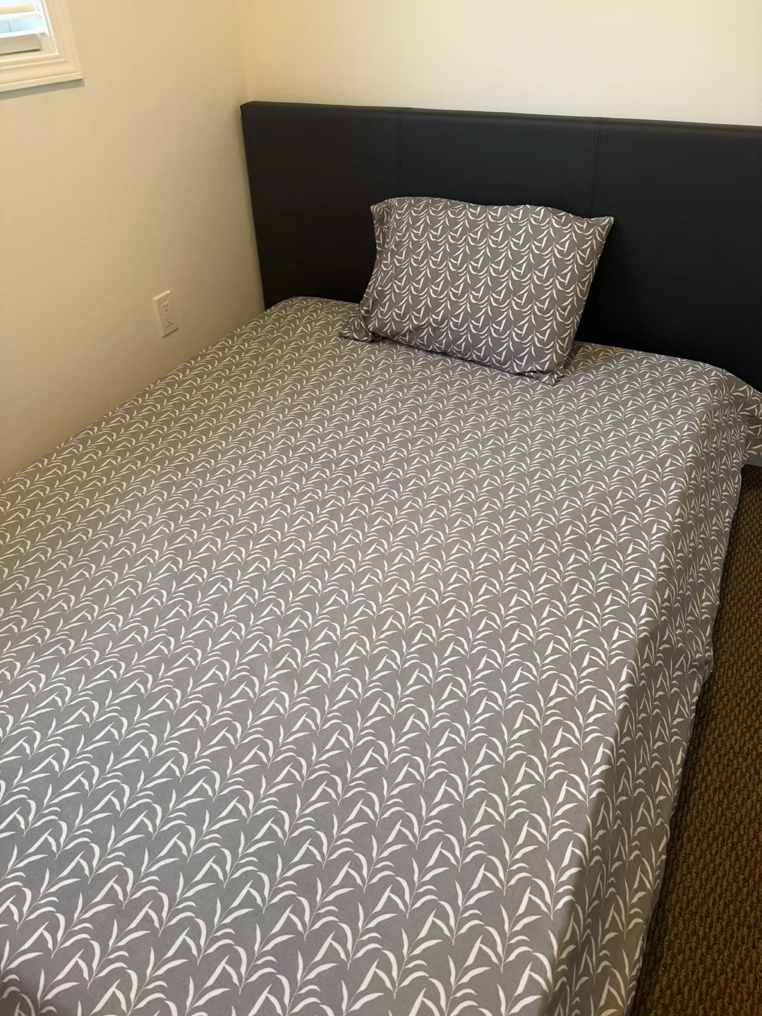 Queen sized bed Frame with Headboard & Mattress image indicator(2)