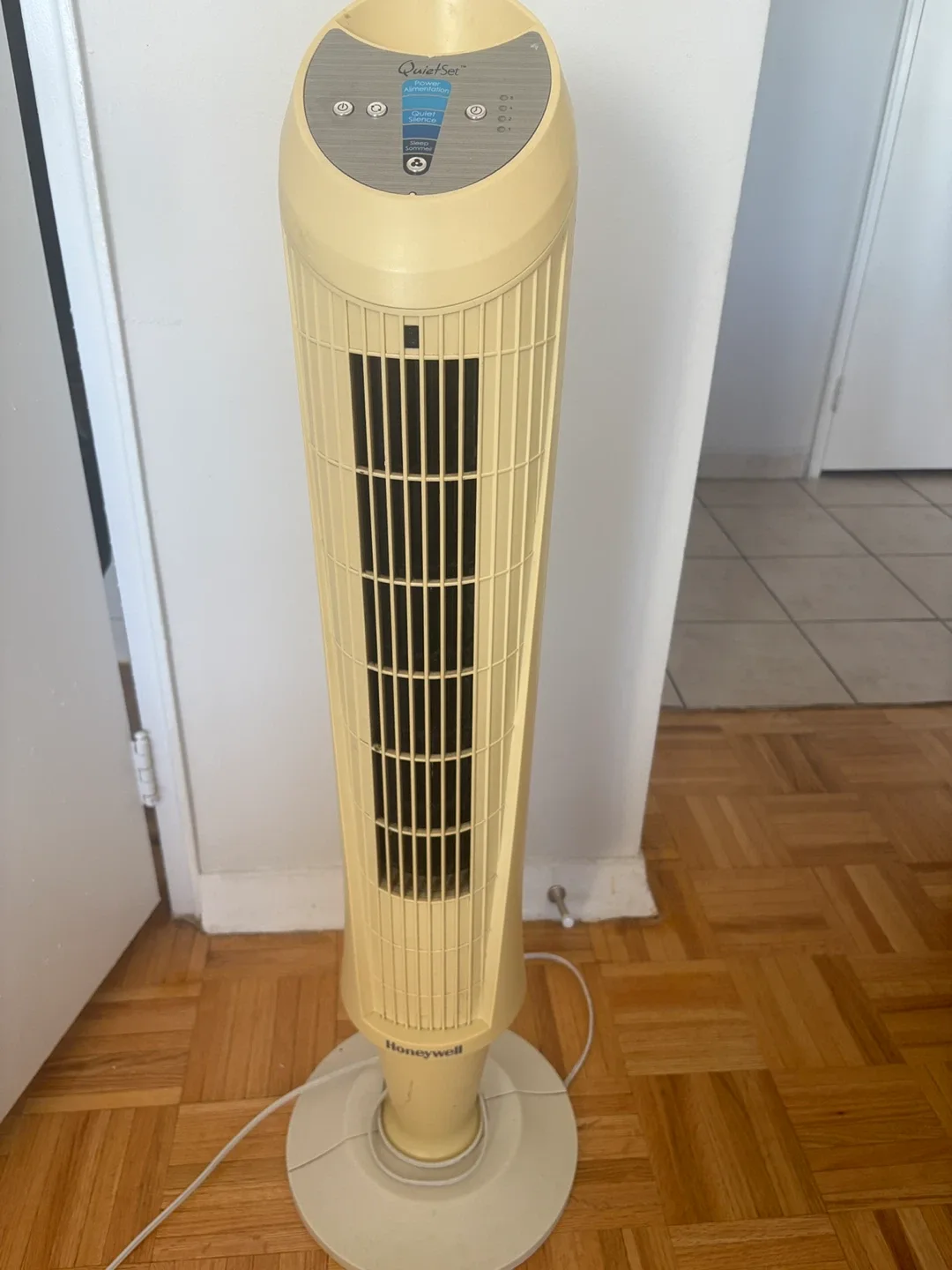 Honeywell QuietSet Tower Fan image indicator(3)