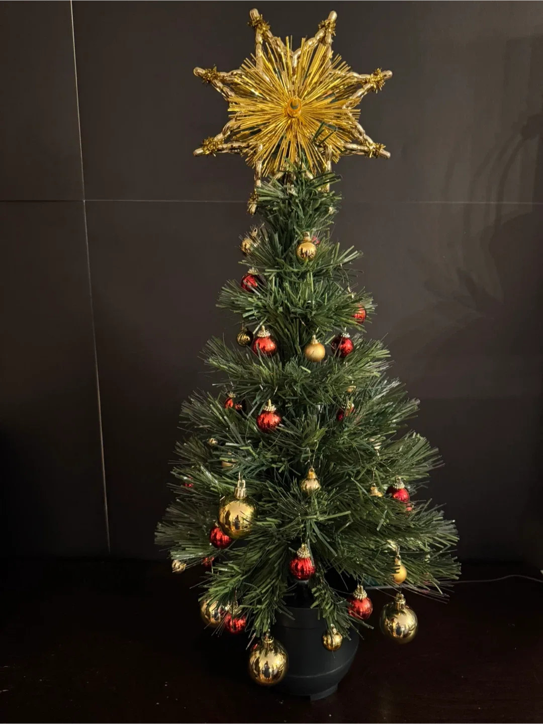 Fiber Optic Christmas Tree with Star Topper image indicator(3)