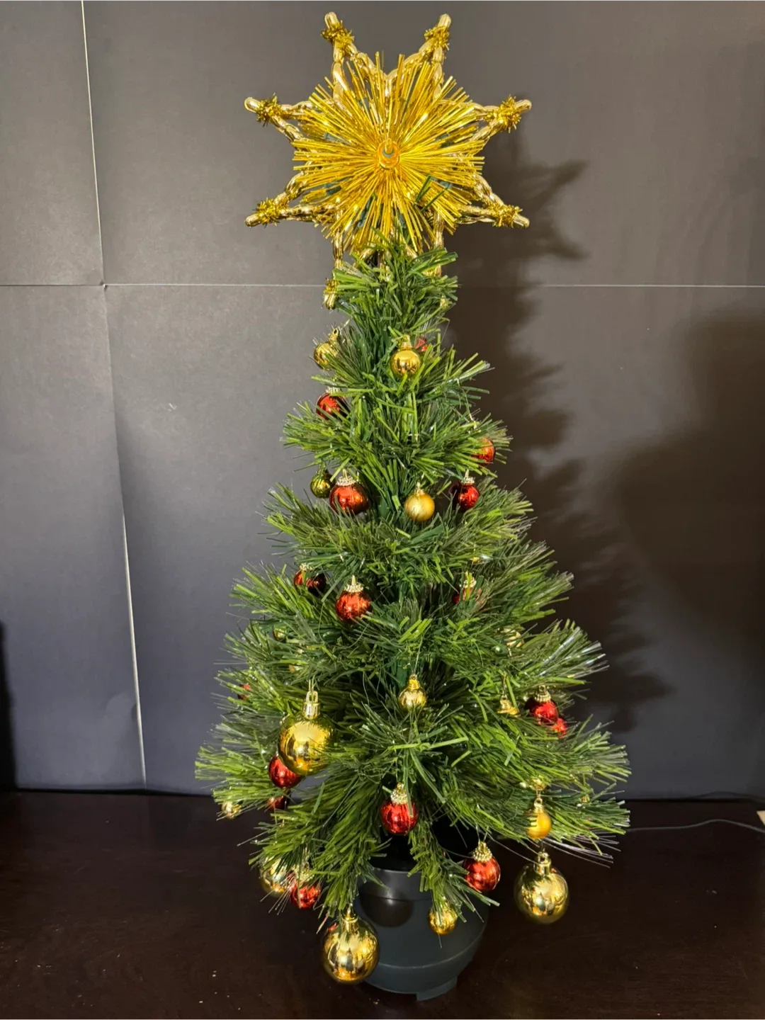 Fiber Optic Christmas Tree with Star Topper image indicator(4)