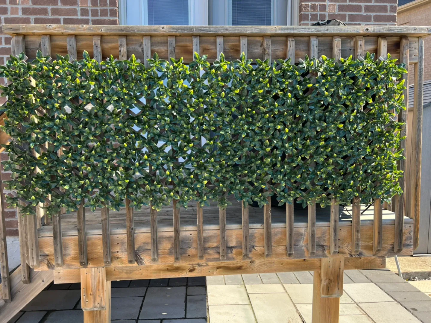 Expandable Privacy Fence Screen (Excellent Condition) image indicator(2)