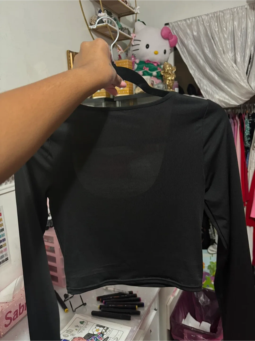 Forever 21 Black Long Sleeve Crop Top - Size M image indicator(4)