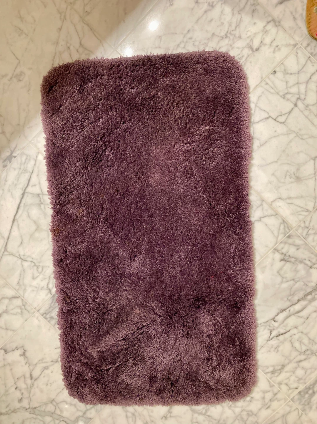 Purple/ burgundy microfibre washroom mat
