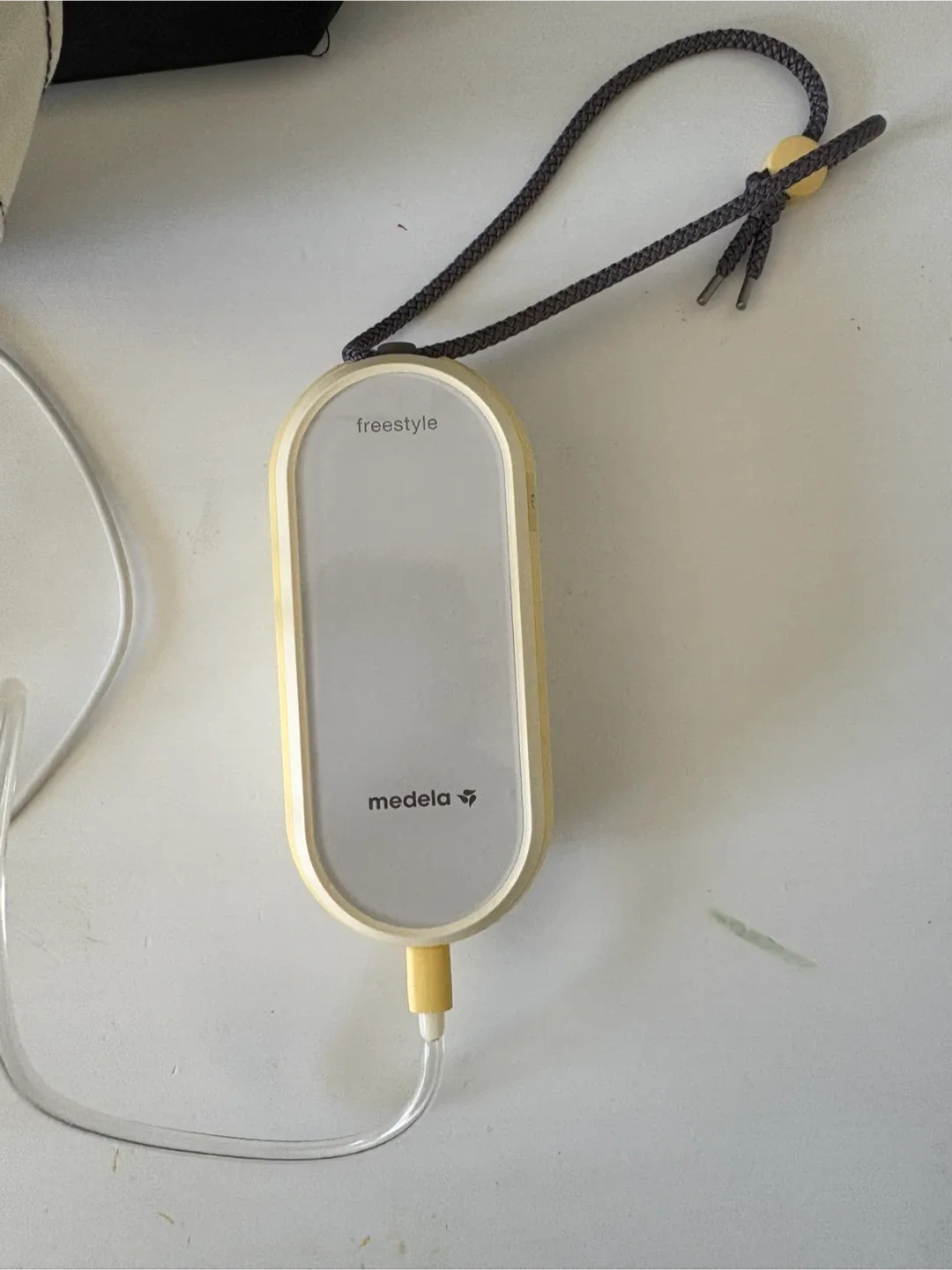 Medela Freestyle Breast Pump with Tote Bag image indicator(2)