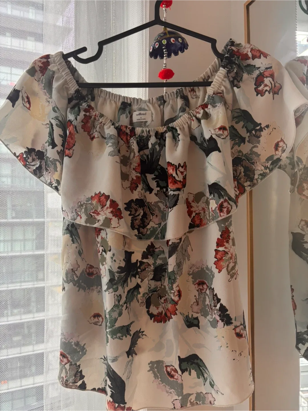 Assorted Women's Tops - Various Brands & Styles image indicator(5)