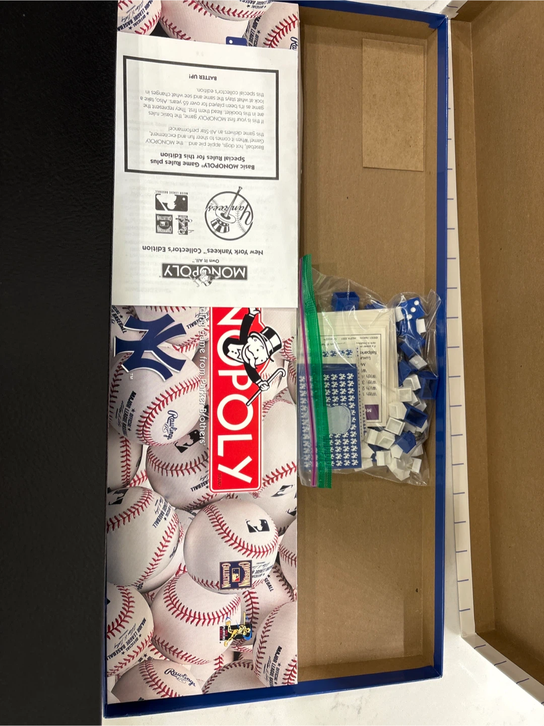 Monopoly New York Yankees Collector's Edition - photo 3