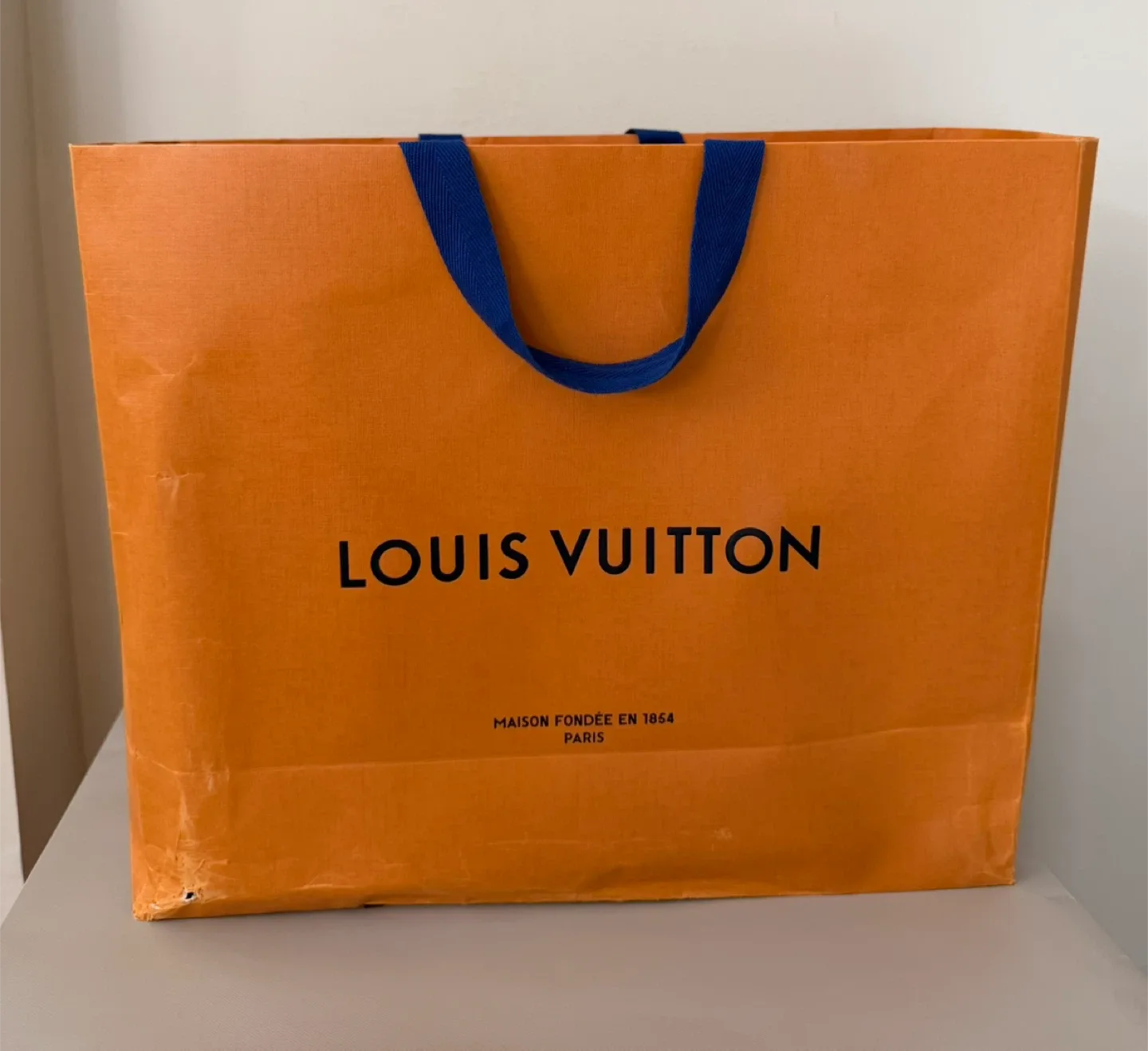 Louis Vuitton Shopping Bag image indicator(2)