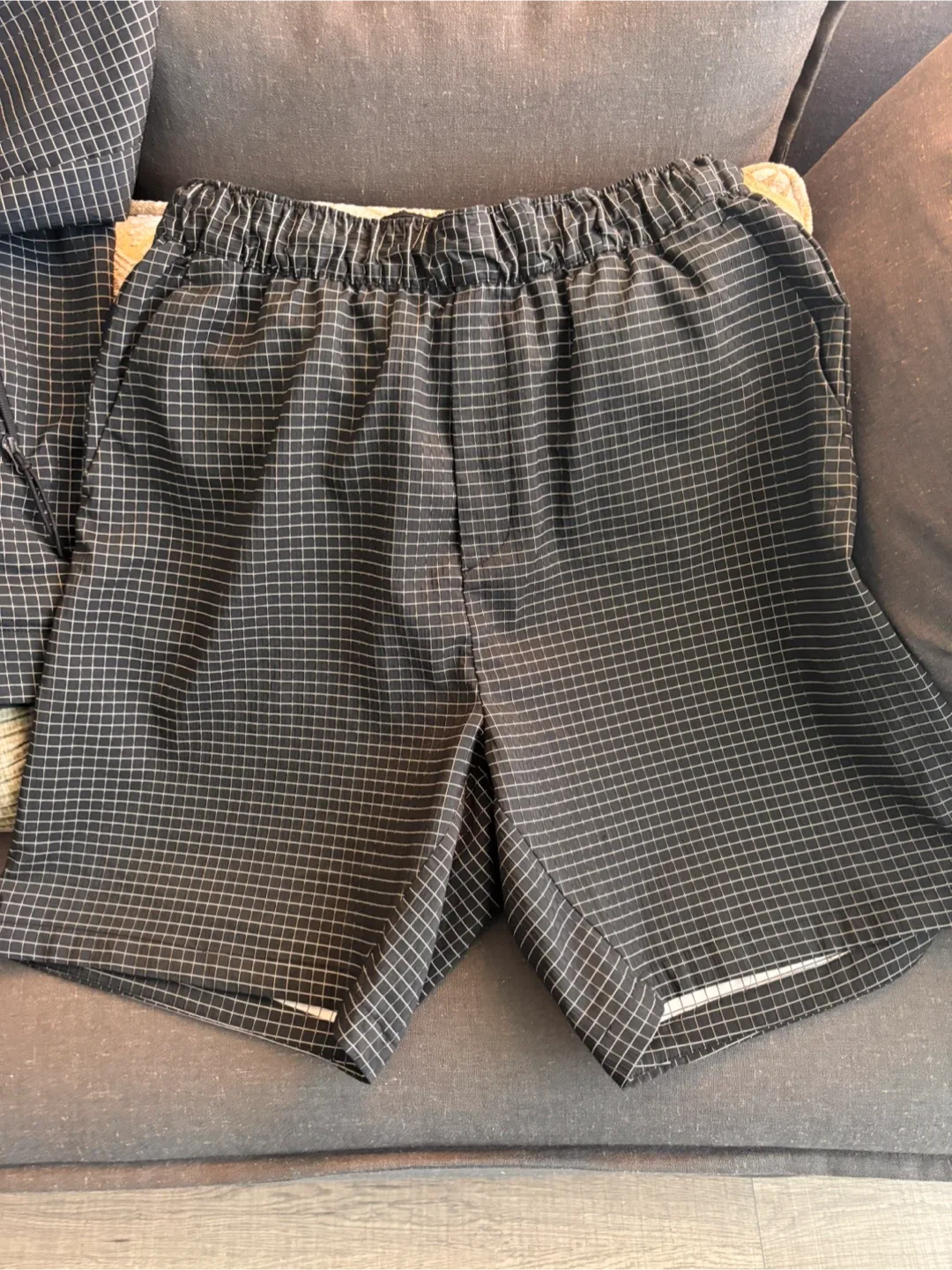 Nike Jacket & Shorts Set - Size L image indicator(3)