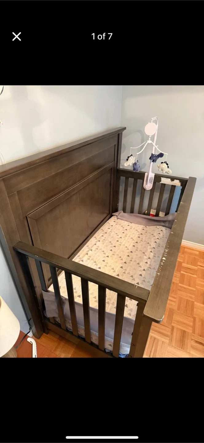 Convertible Crib and Mobile image indicator(3)