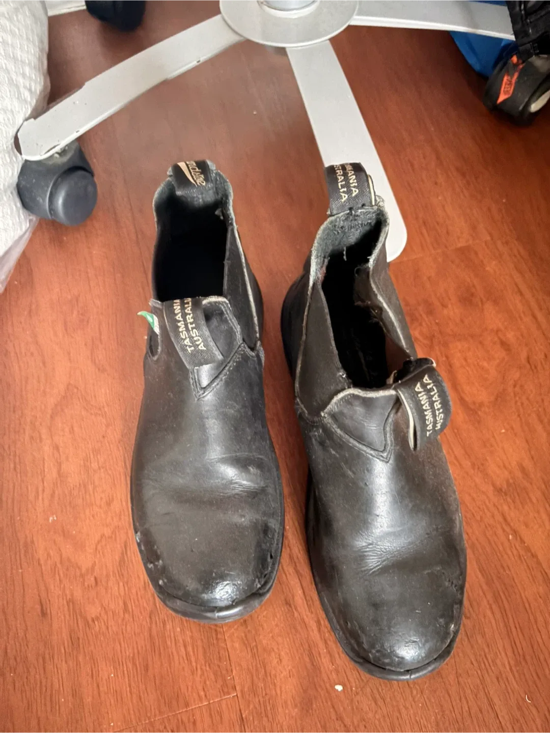 Blundstone steel toe 7 men’s Boots & Pioneer Jacket - Size M image indicator(3)