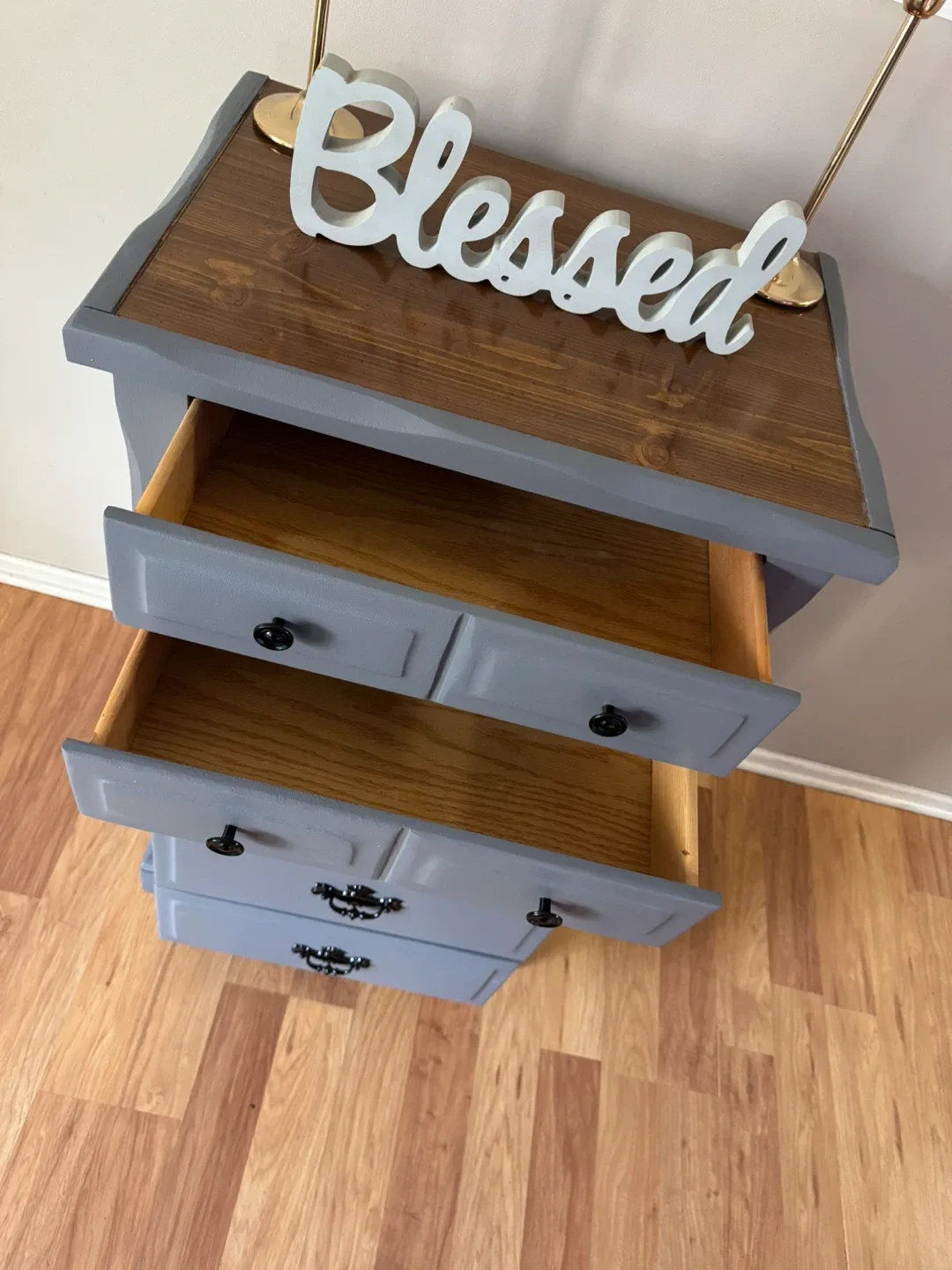 ✨🤎🩶Beautiful solid chest of drawers🤎🩶✨ image indicator(5)