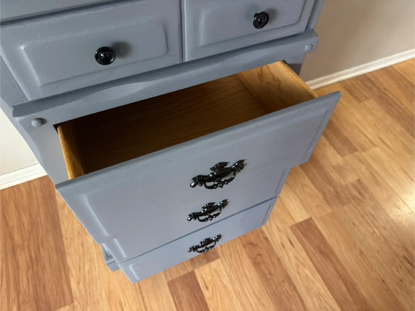 ✨🤎🩶Beautiful solid chest of drawers🤎🩶✨ image indicator(6)