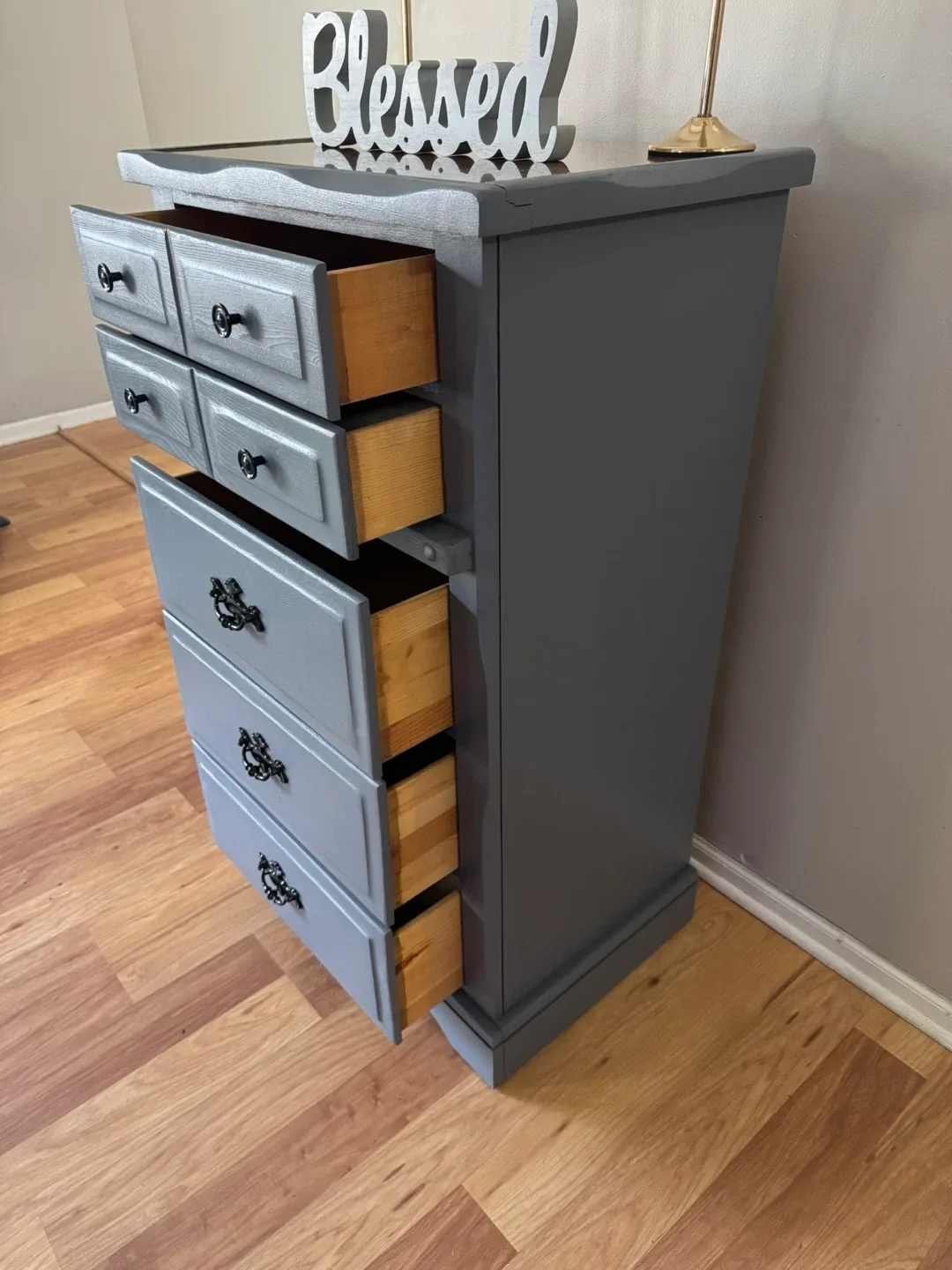 ✨🤎🩶Beautiful solid chest of drawers🤎🩶✨ image indicator(4)