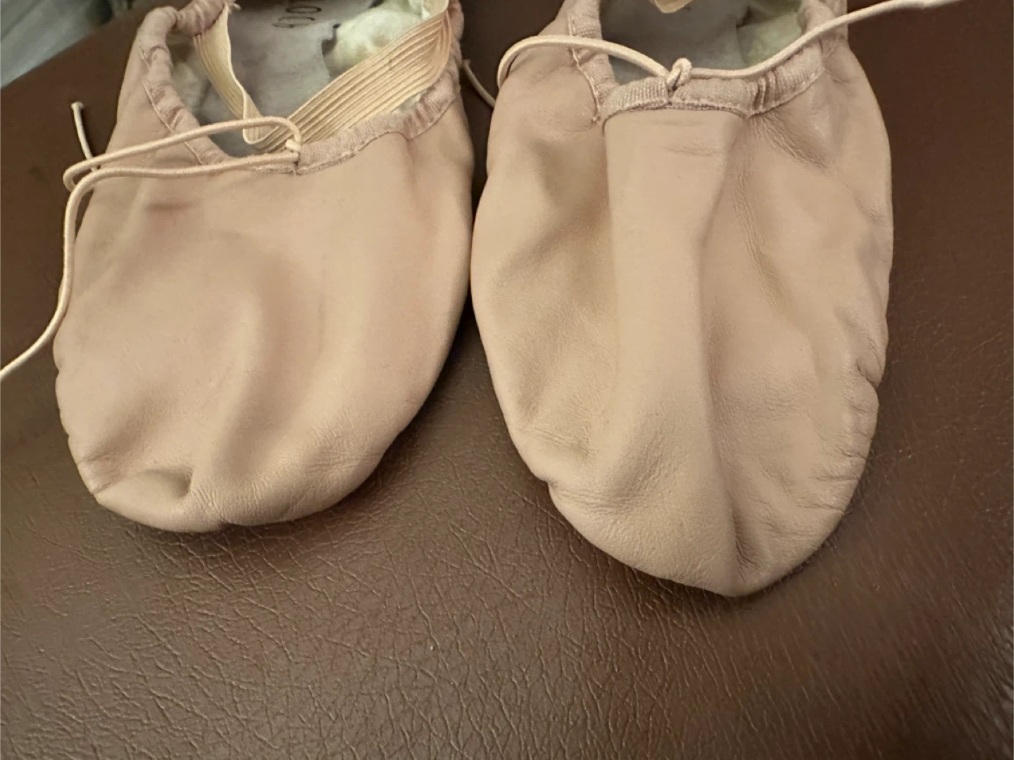 Bloch Ballet Shoes - Size 8C - photo 2