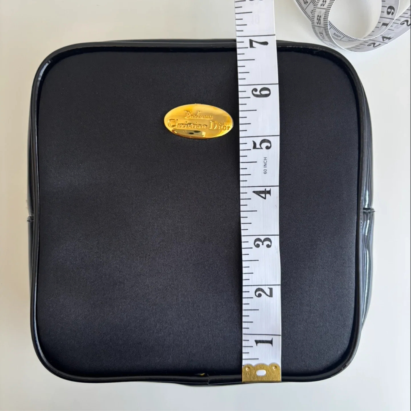 Christian Dior Parfums Bag image indicator(9)