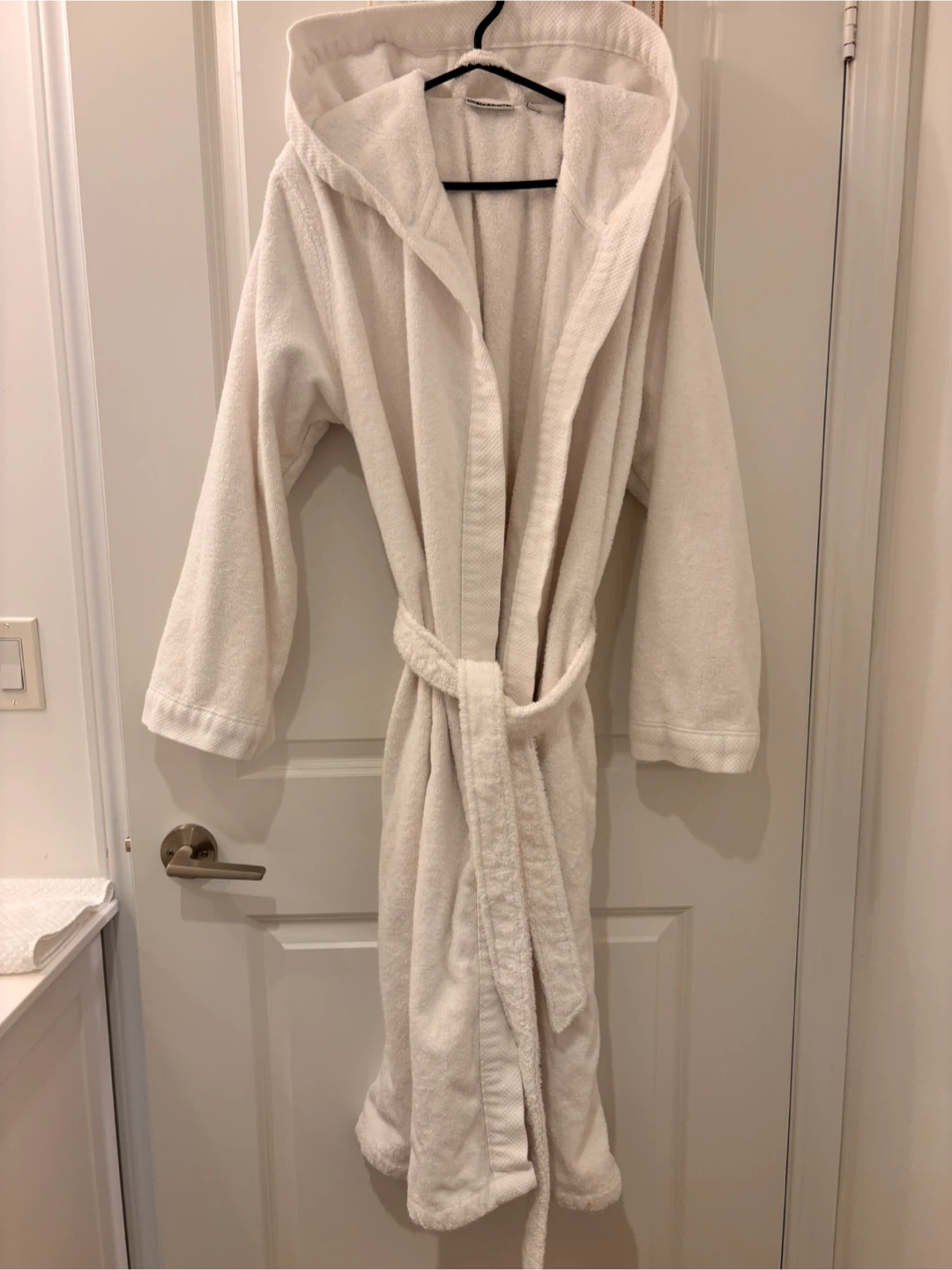 Crate & Barrel White Bath Robe - L/XL - photo 3