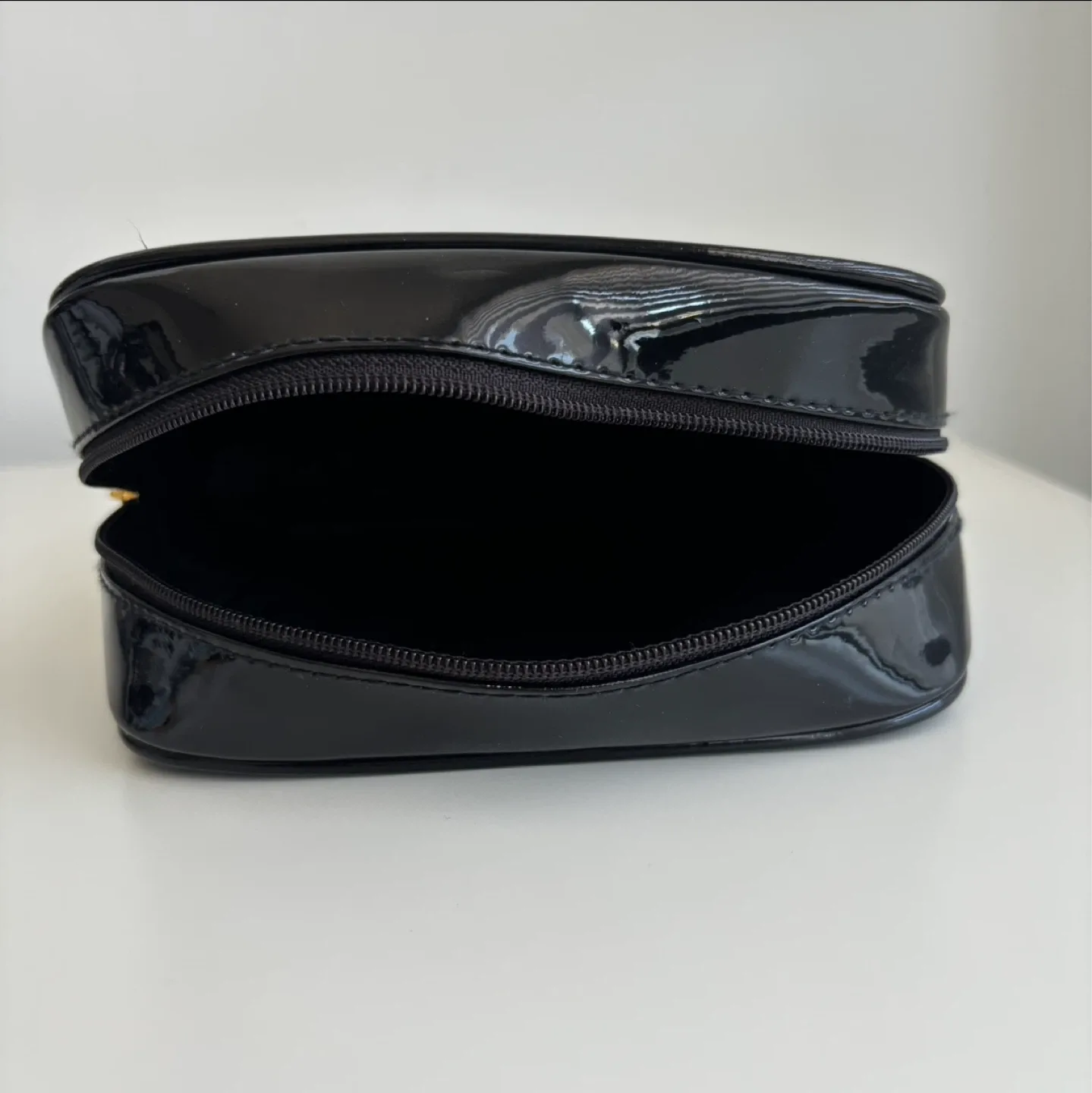 Christian Dior Parfums Bag image indicator(6)