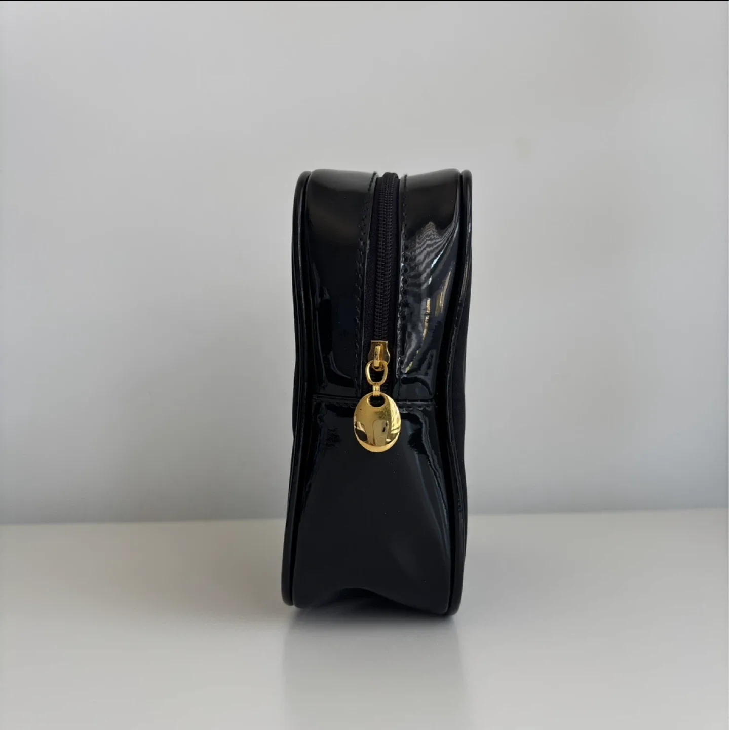 Christian Dior Parfums Bag image indicator(2)