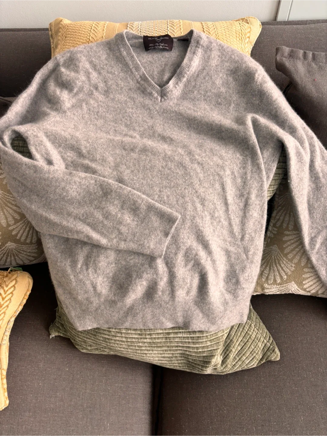 Cashmere Sweater, Pants, Armani polo image indicator(6)