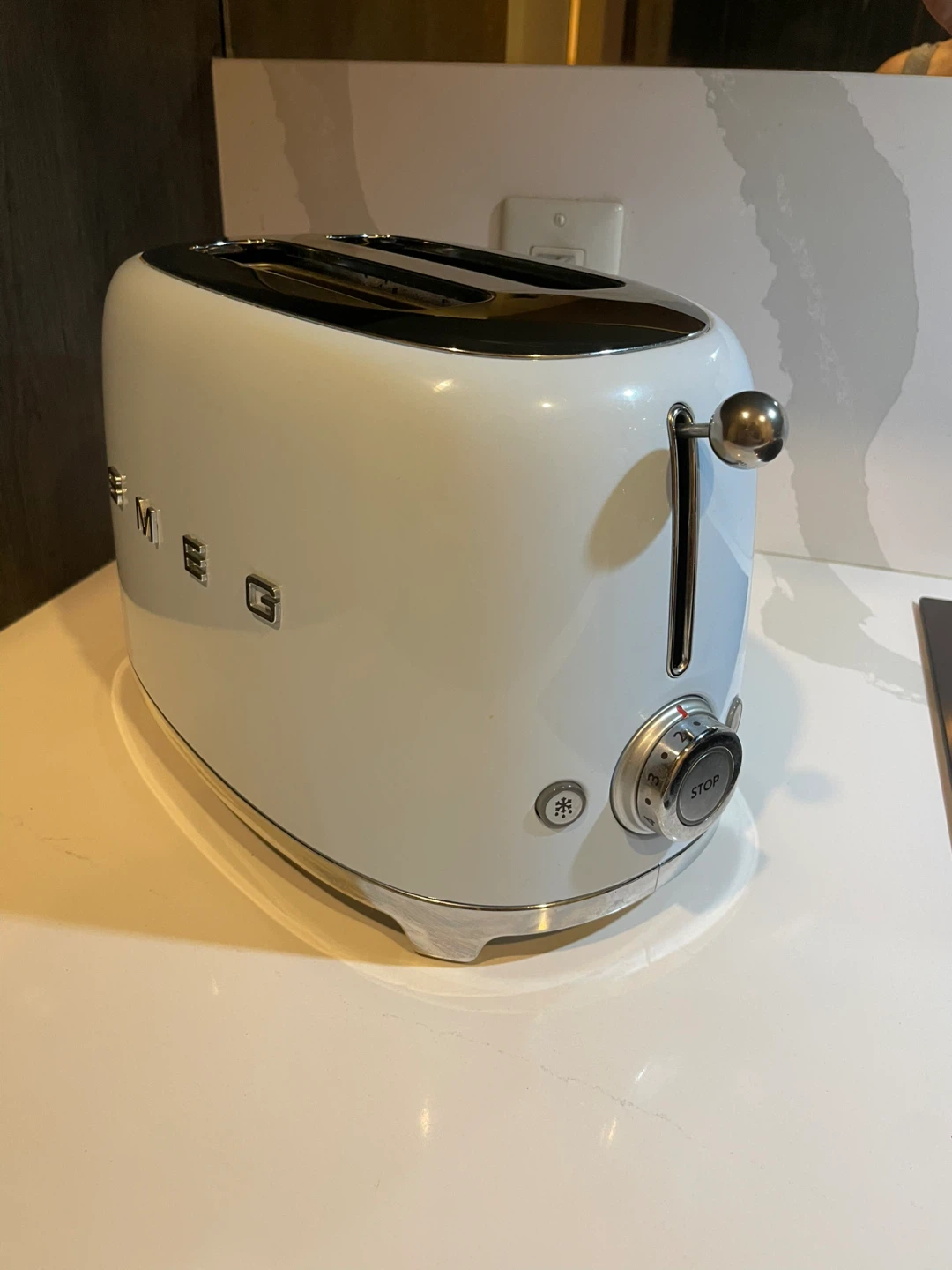 Smeg Toaster - Like New! - photo 4