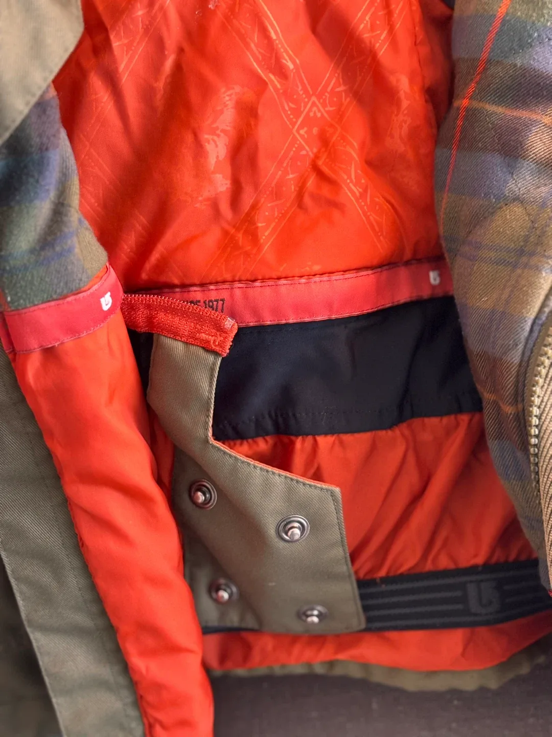 Burton Snowboards Jacket - Size Medium image indicator(3)