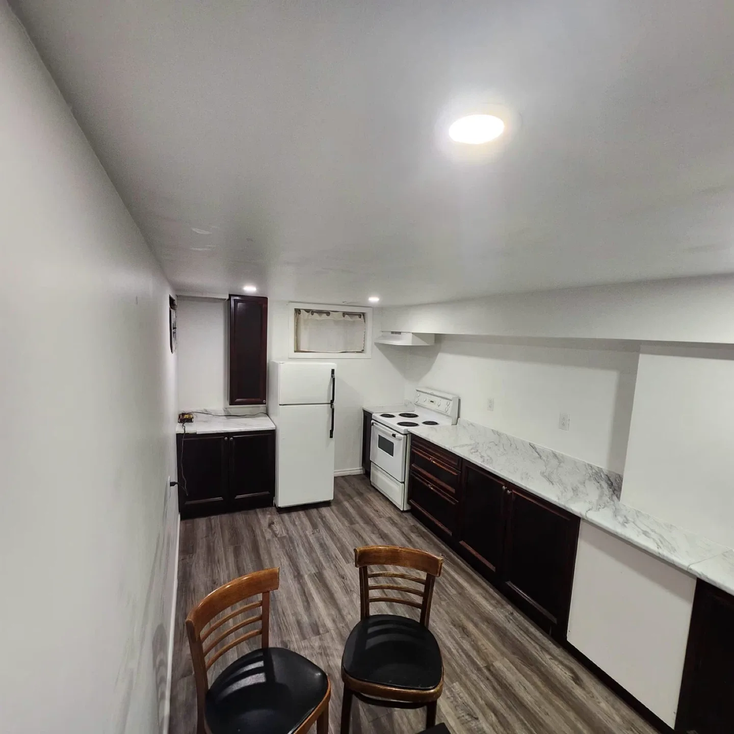 Basement for rent image indicator(6)