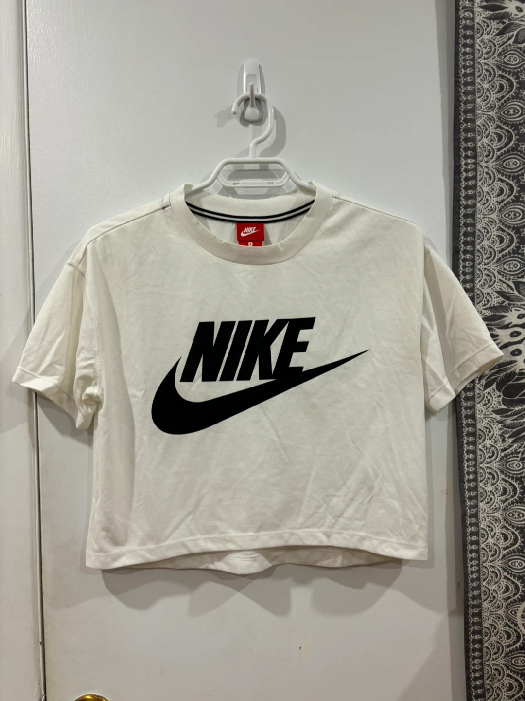 Nike White T-Shirt - Size Small