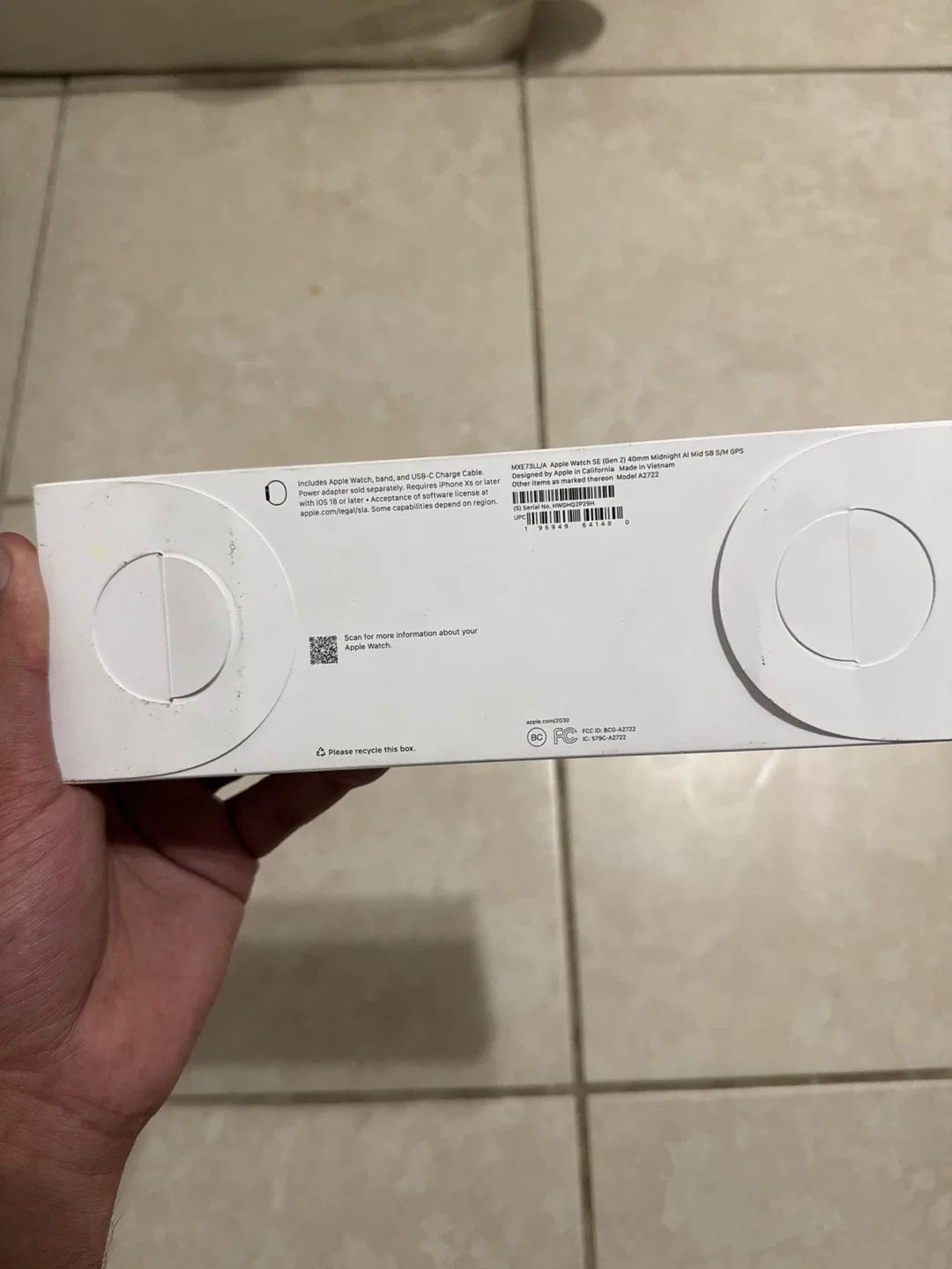 Apple Watch SE (Gen 2) 40mm - New in Box! image indicator(2)