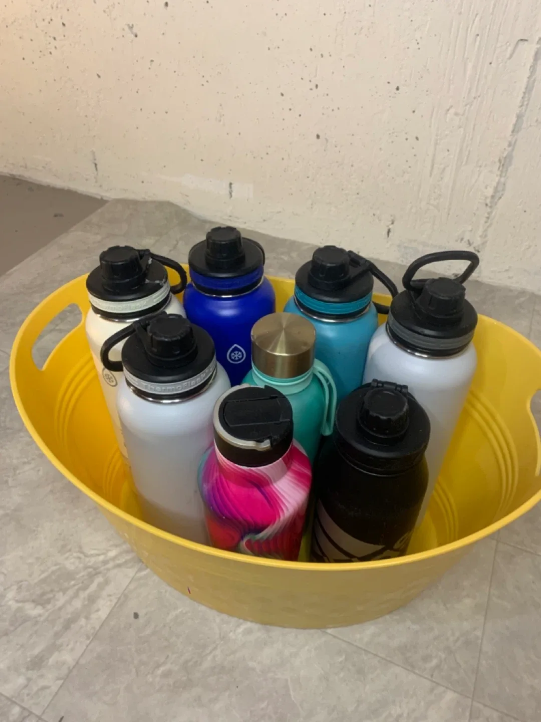 Variety of Stainless Steel Water bottles including ThermoFlask image indicator(10)