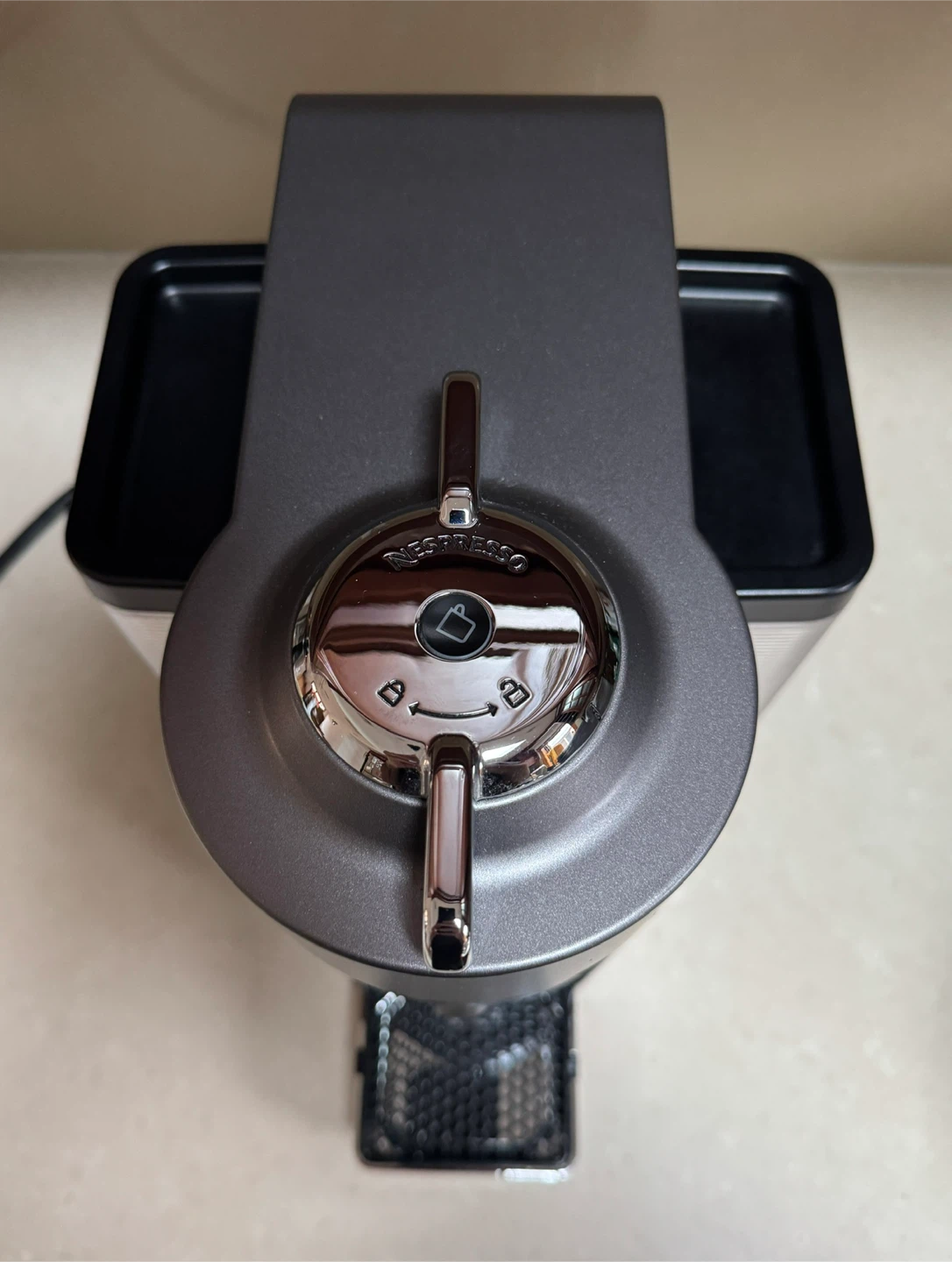 Nespresso Vertuo Next Coffee Machine - photo 2