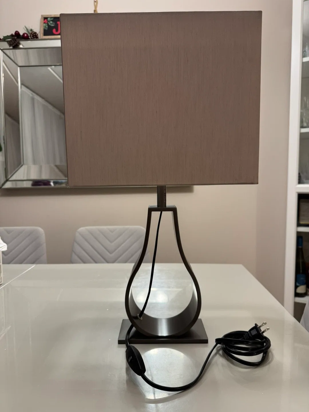 Table Lamp with Rectangular Shade image indicator(2)