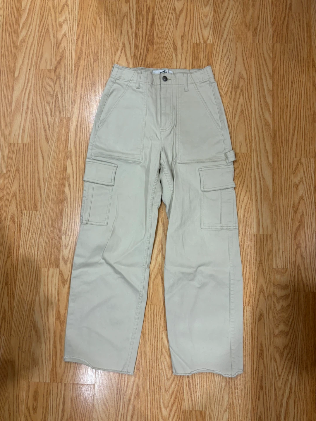 Hollister Cargo Pants - Size S
