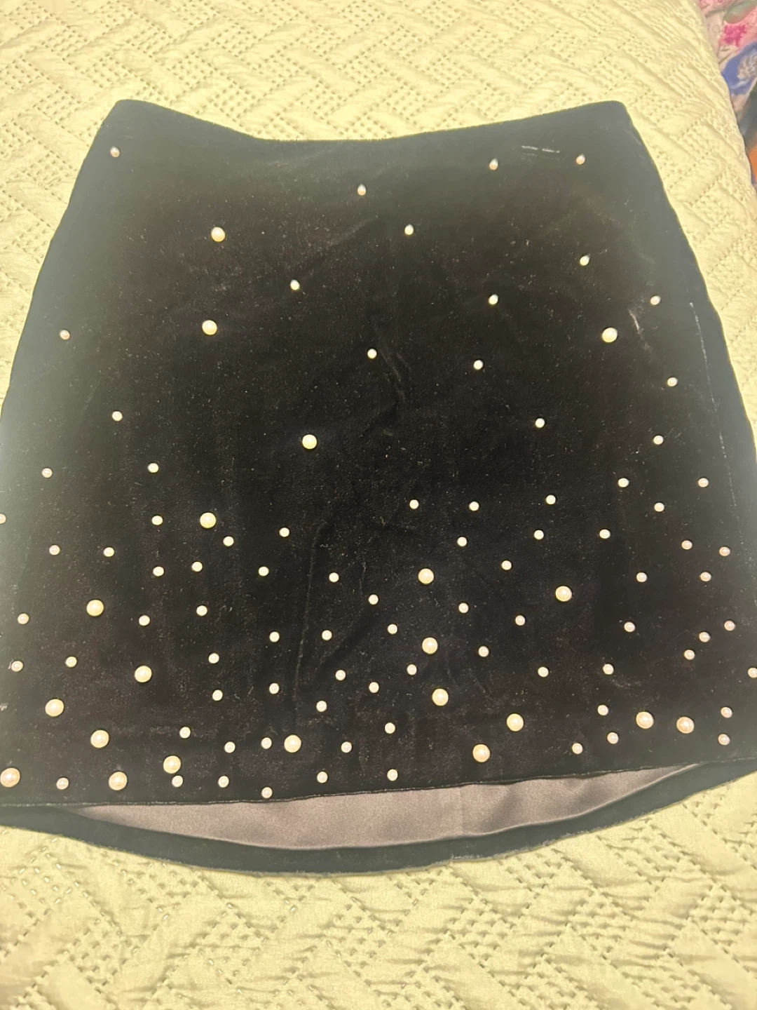 Donna Mizani Black Velvet Mini Skirt Size S